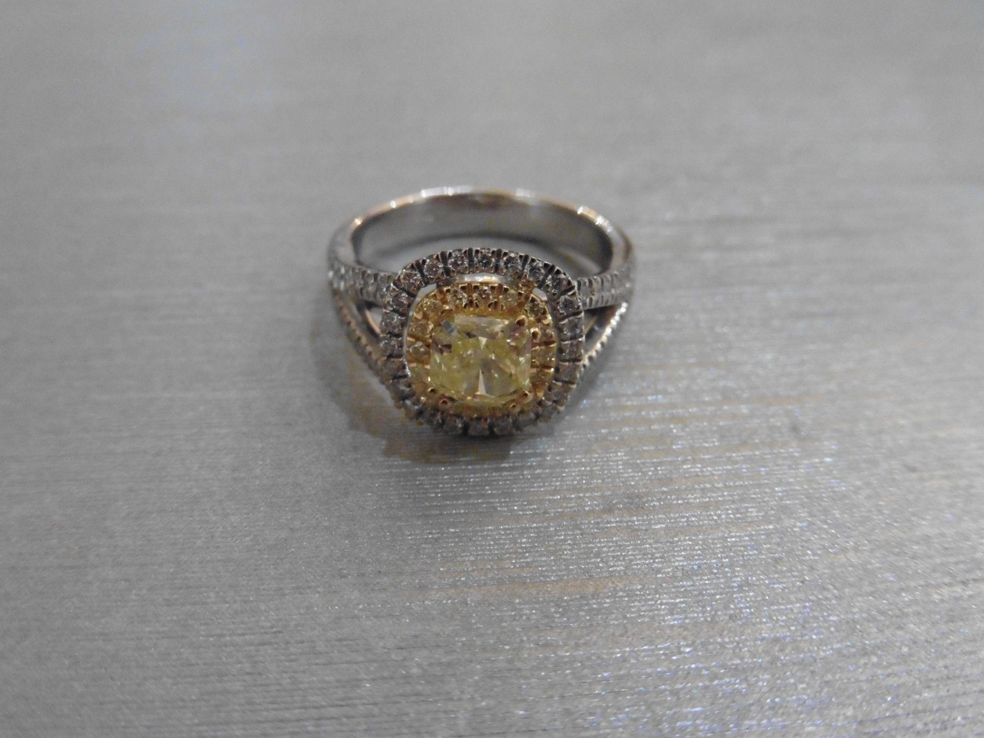 18ct white gold diamond set ring with a 1.02ct cushion cut yellow diamond, si1 clarity ( GIA - Image 3 of 5