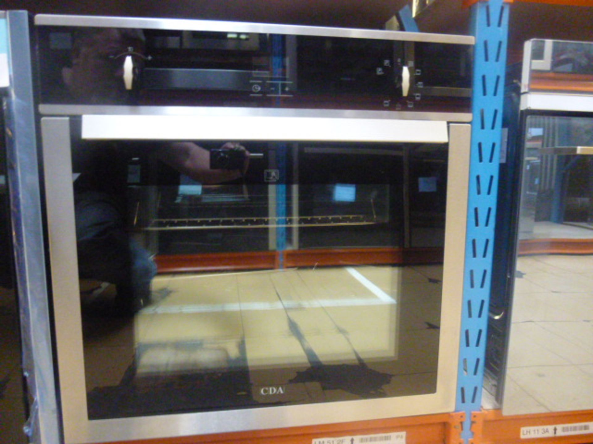 CDA SV500SS Built in Single Pyrolytic Oven - Stainless ***NEXT BID WINS***