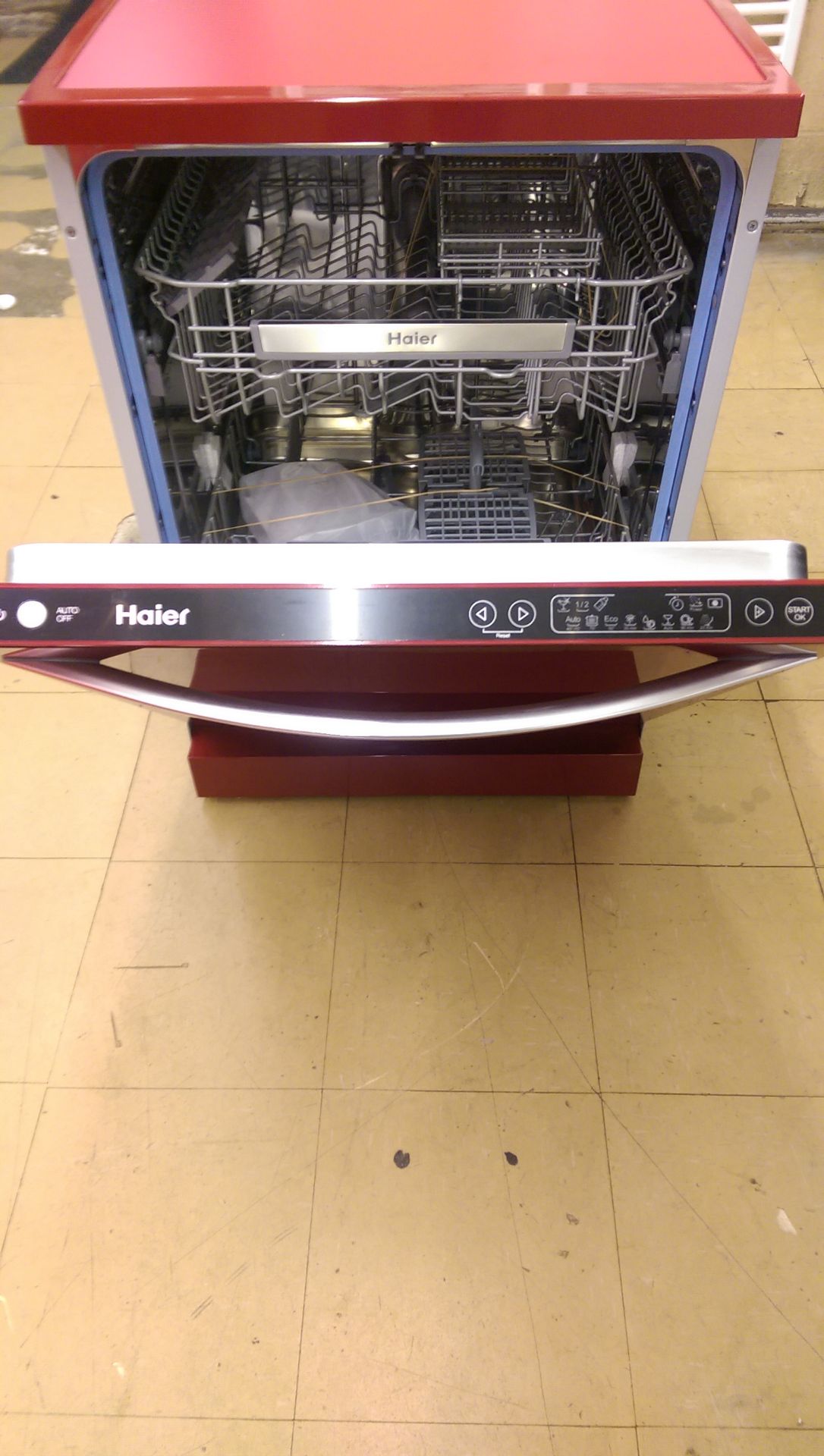 HAIER DW14-GFE9R Freestanding Red Dishwasher Manufacturers 2 Year Warranty - Image 2 of 2