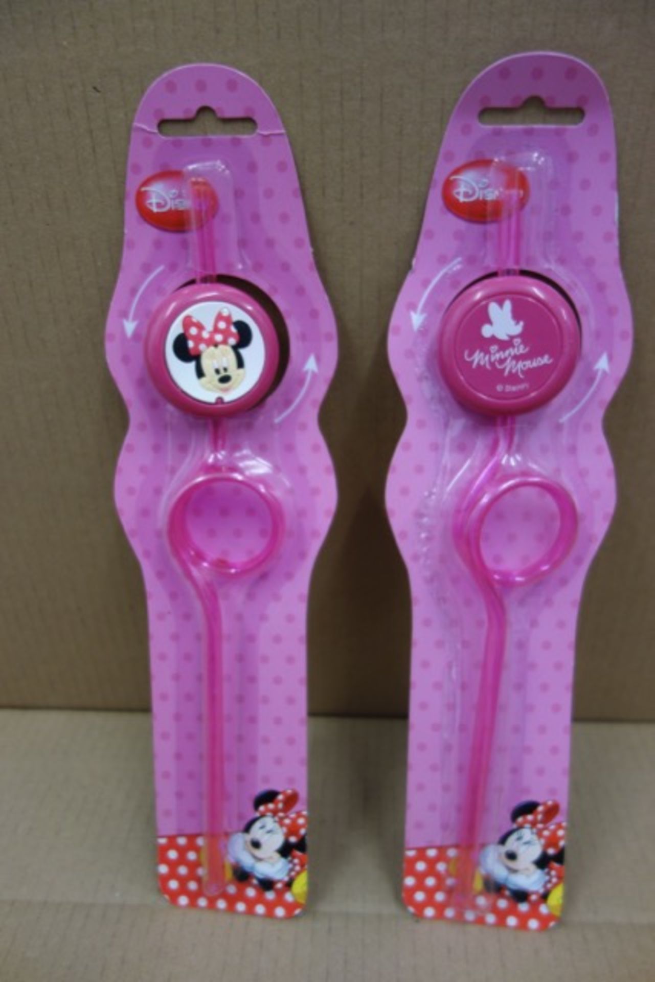 192 x Disney Minnie Mouse Swirly Spining Straw's. Fun for kids of all ages! Minnie spins as you take