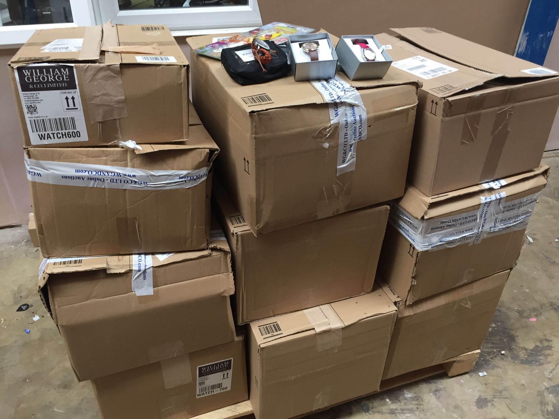 Pallet of Amazon Overstock Watches - Ideal for Resale - Image 2 of 12