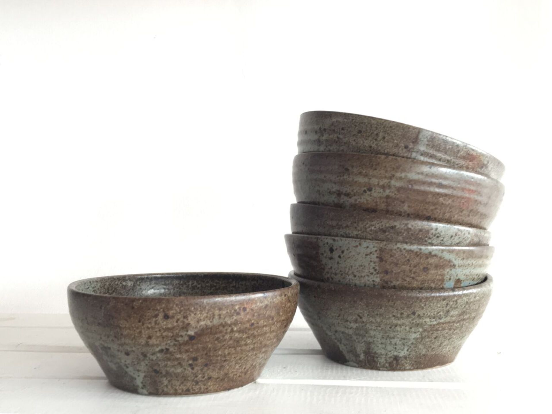 SET OF SIX "MADE IN CLEY" STUDIO ART POTTERY BOWLS, IMPRESSED MARKS. APPROX 14CM DIAMETER, ALL