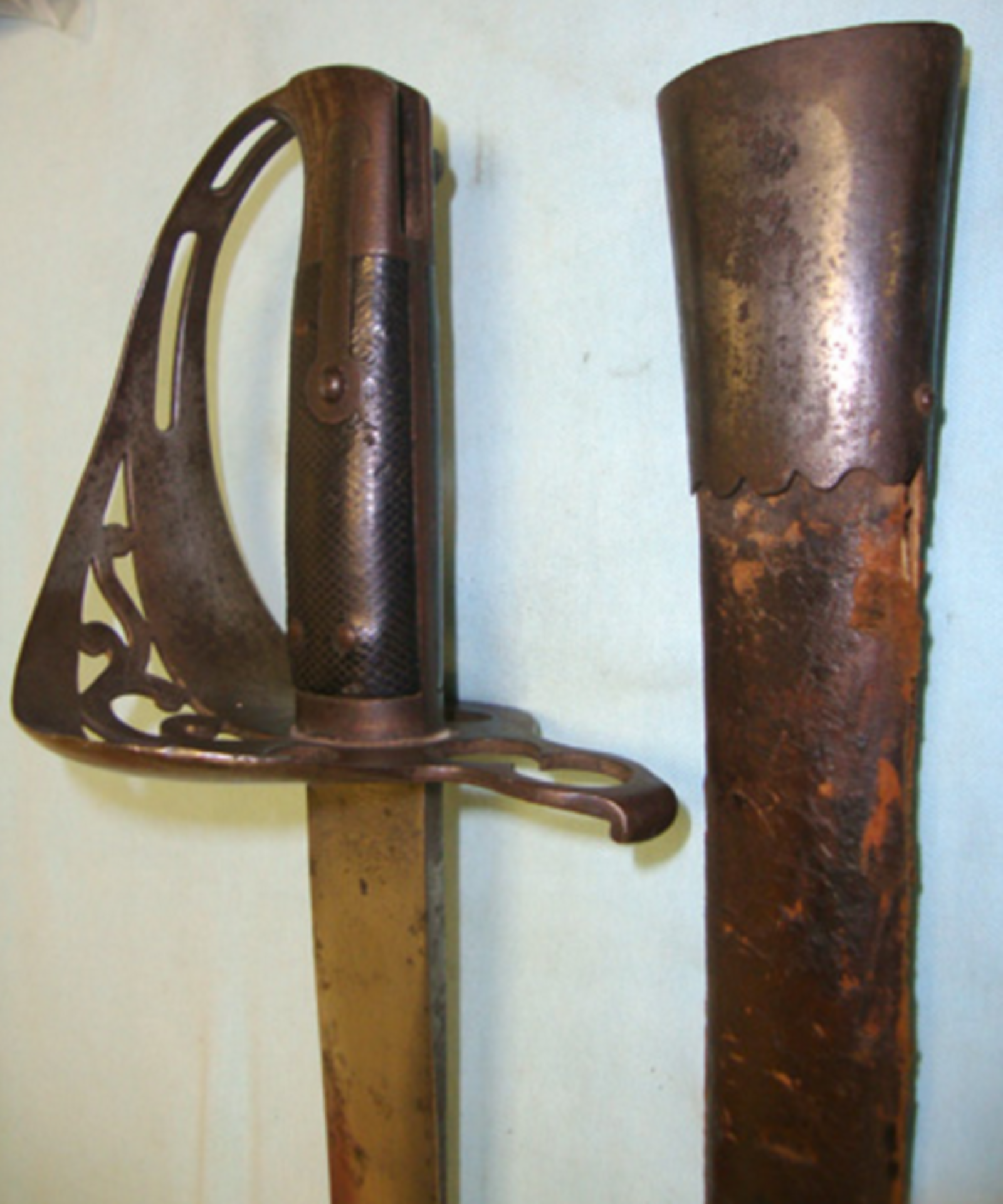 1859 Jacob Double Rifle Sword Bayonet No 23 & Original Scabbard. - Bild 2 aus 3