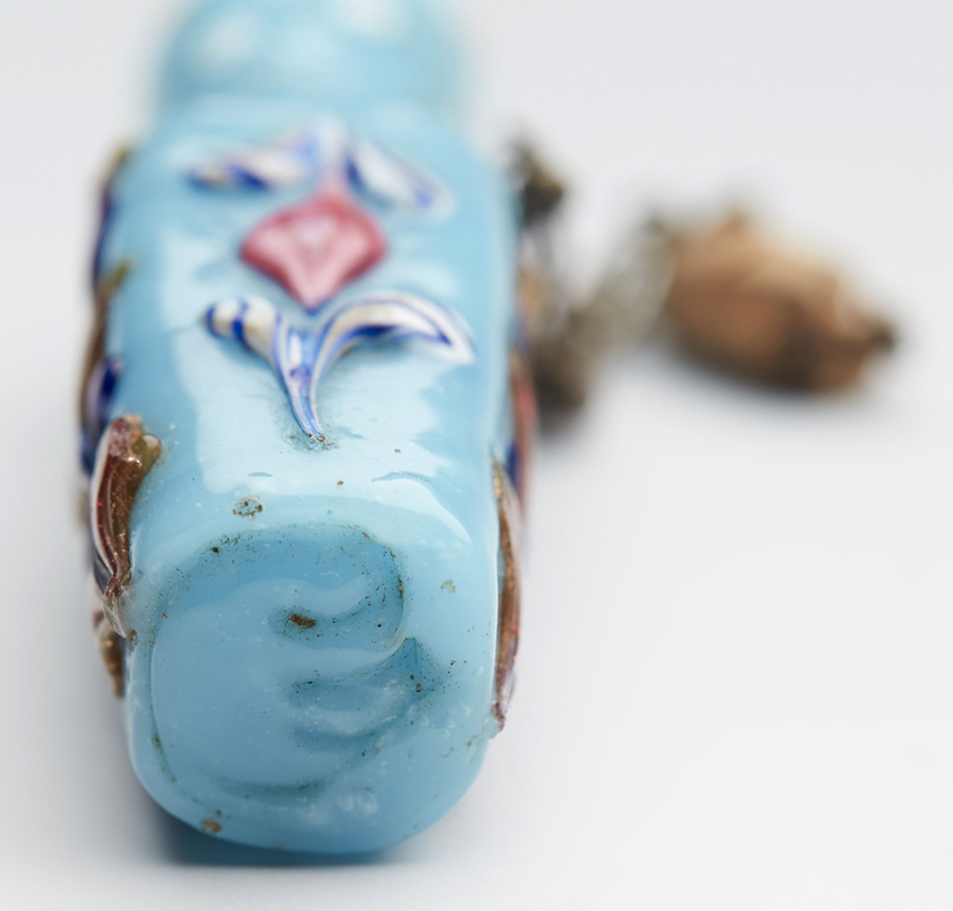 ANTIQUE VENETIAN GLASS ENAMEL DESIGN SCENT BOTTLE 19TH C. - Image 7 of 10