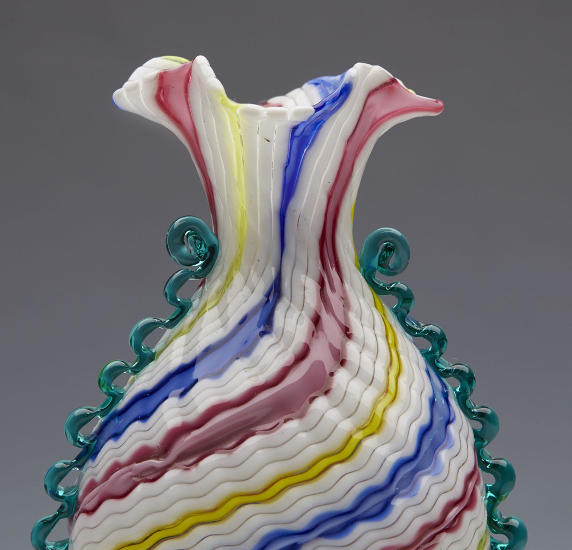 ANTIQUE NAILSEA RIBBON TWIST ART GLASS VASE c.1880 - Image 2 of 6