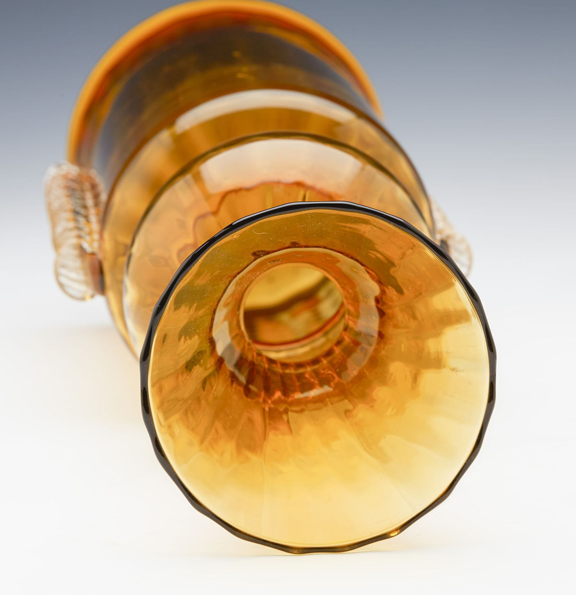 VINTAGE ITALIAN MURANO AMBER RIBBED ART GLASS VASE 20TH C. - Image 3 of 8