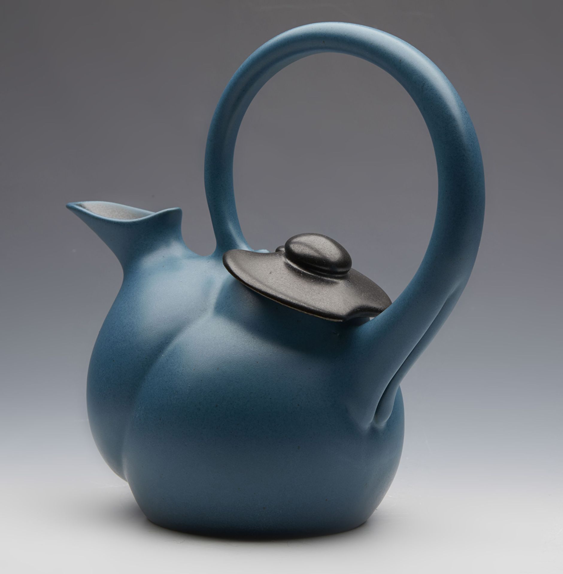 STUDIO POTTERY TEAPOT BY GREGG RASMUSSON DATED 2002 - Image 5 of 7