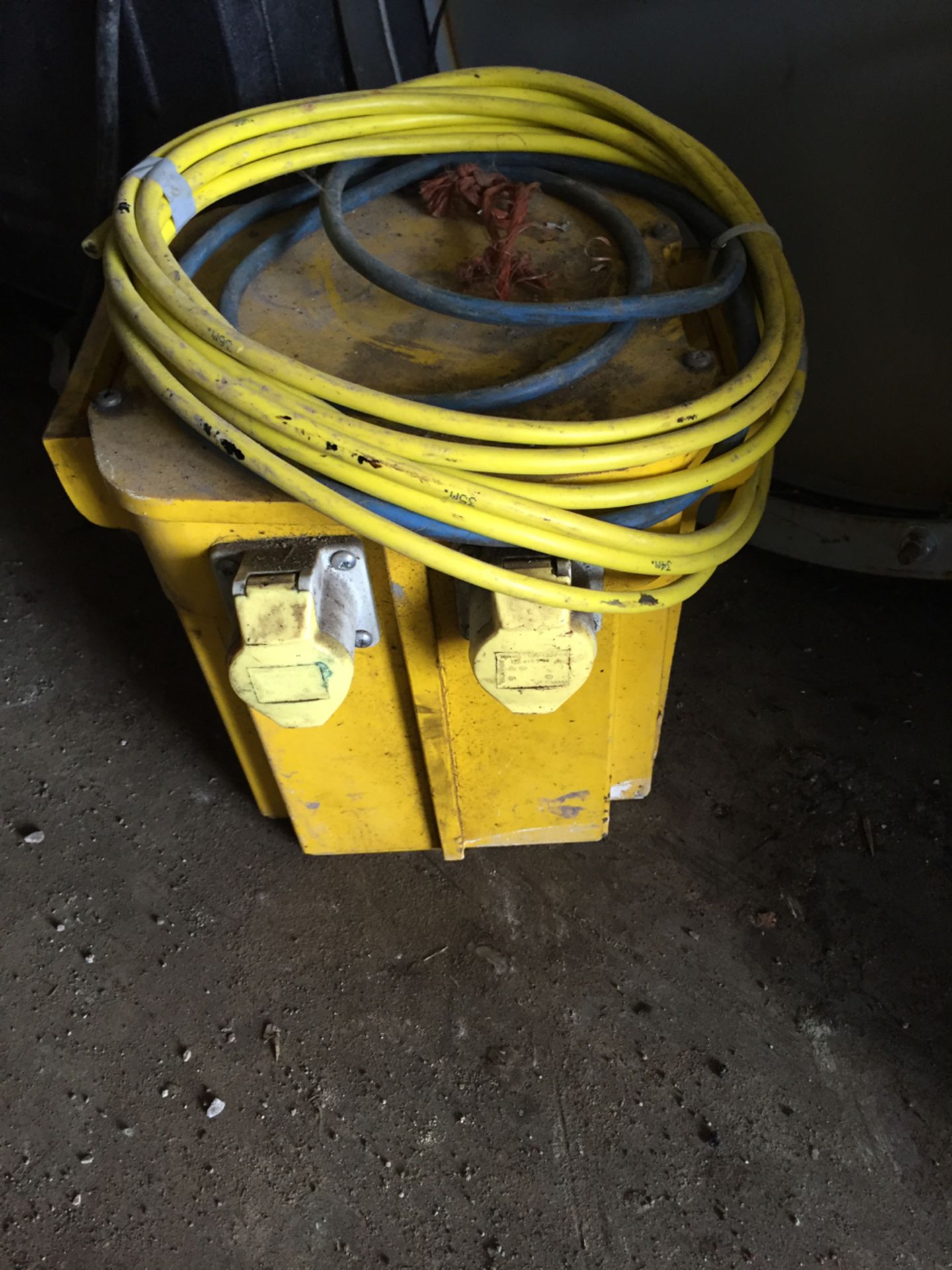 110 transformer - Fully working - No Reserve - Image 3 of 3