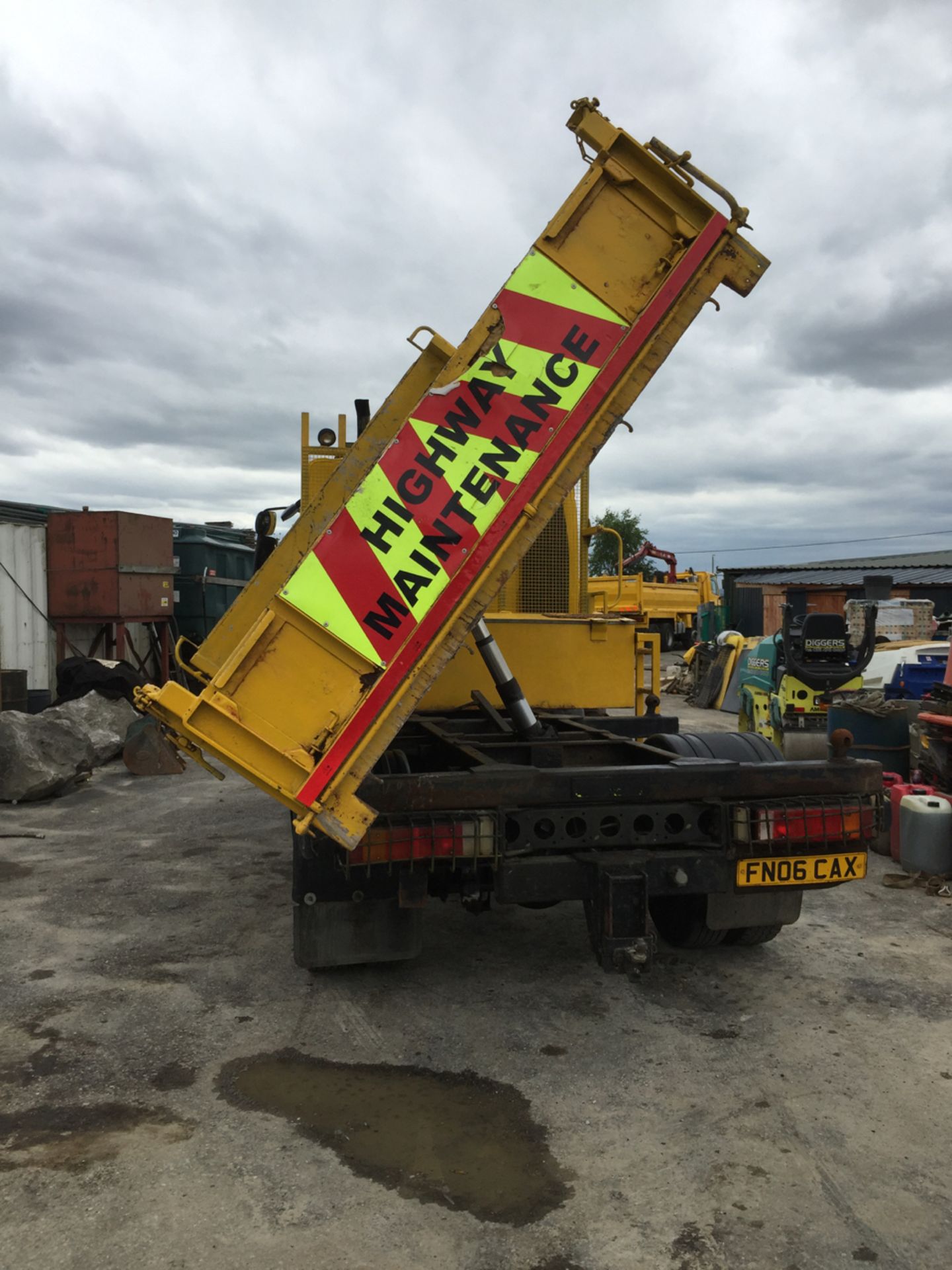 HGV DAF 3 way Tipper Model: FA LF45.150 - Image 15 of 32