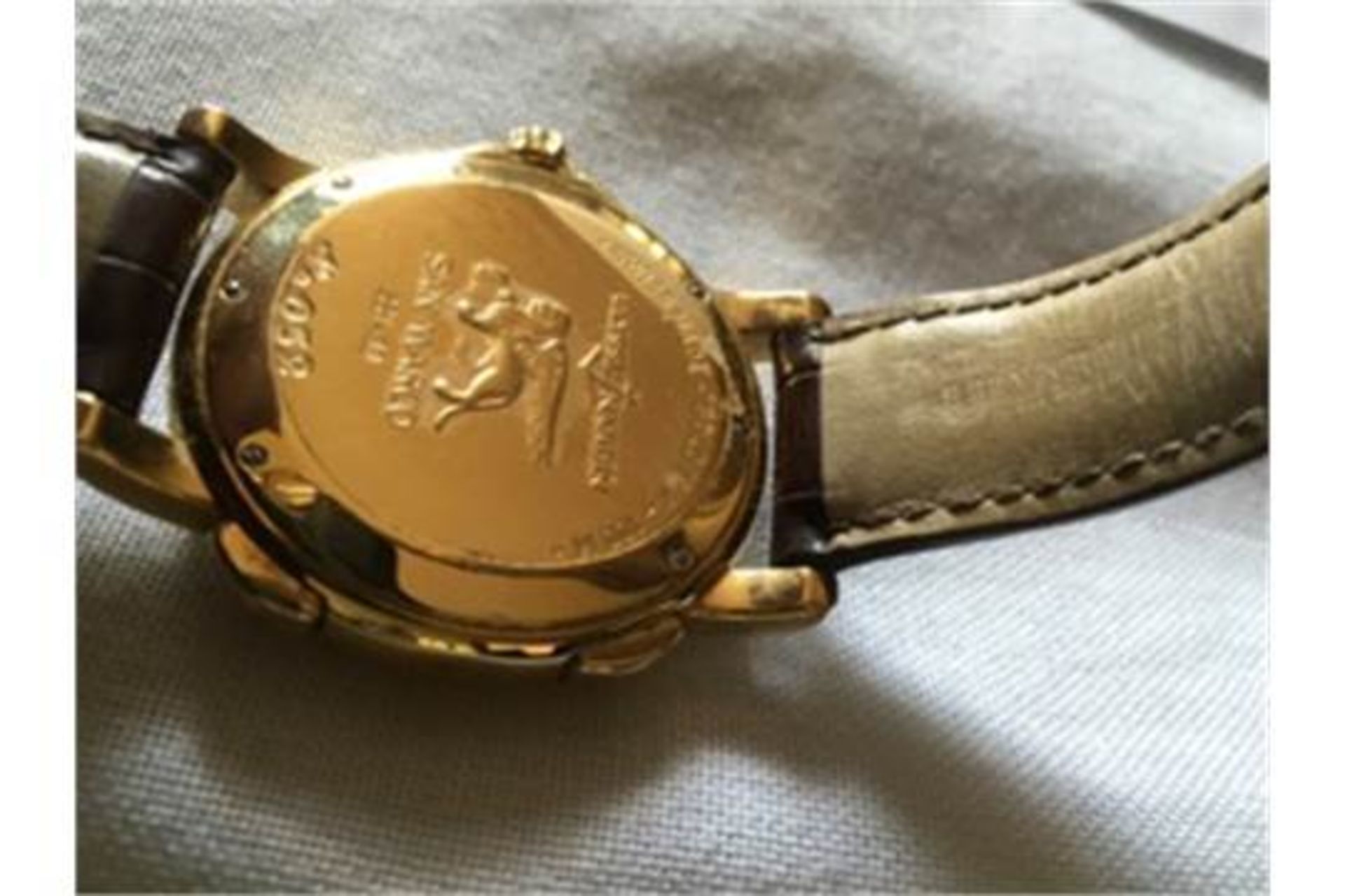 ULYSSE NARDIN GMT +/- IN 18K GOLD CASE WITH 18K DEPLOYANT CLASP - Image 5 of 9