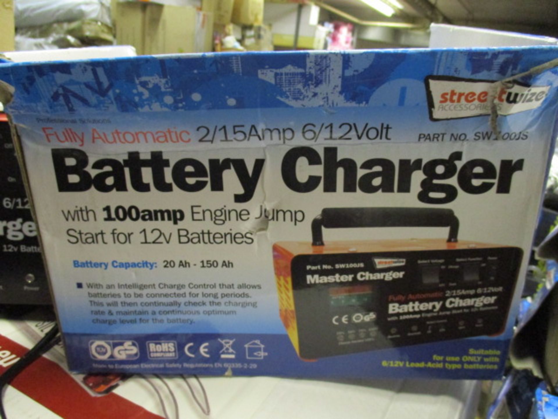 2/15 Amp - 6 / 12 V automatic battery charger with 100 Amp jump start booster - Image 2 of 2