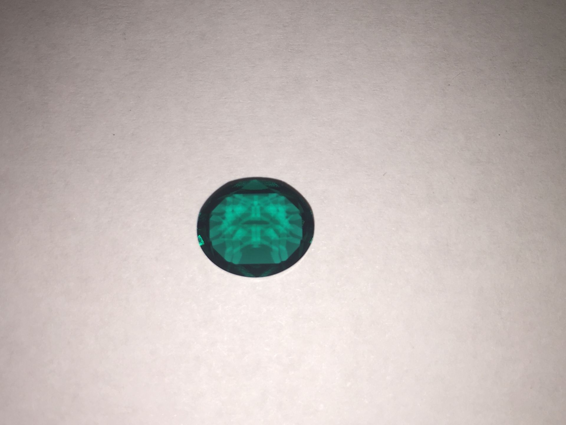 15.85ct Austrian Synthetic Emerald Oval Cut (20x15mm)15.85ct Austrian Synthetic Emerald Oval Cut (