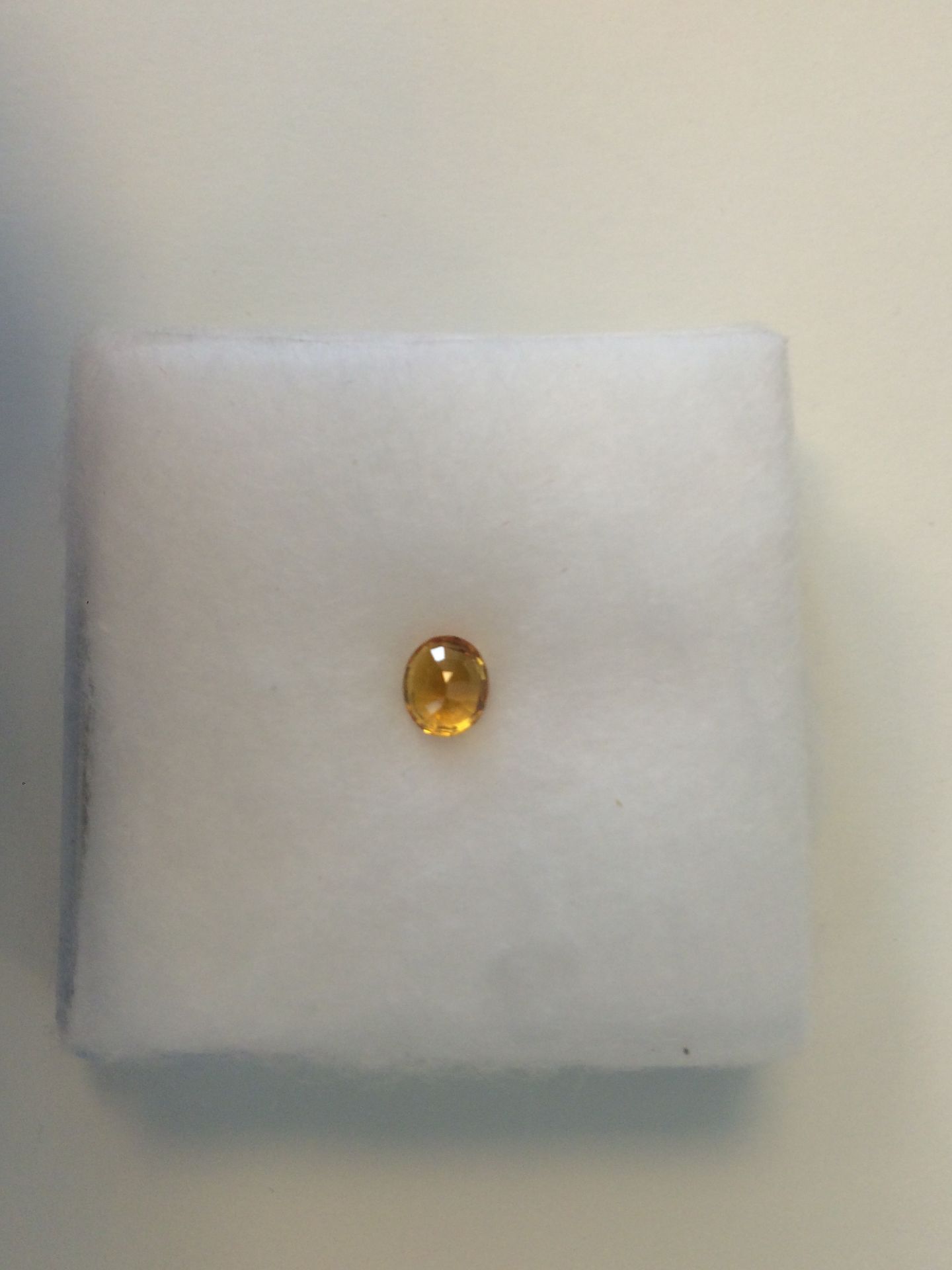 1.10ct Natural Sapphire Orange Yellow Oval Facetted (6.18 x 5.20 x 3.59mm) AAA+1.10ct Natural - Image 2 of 2