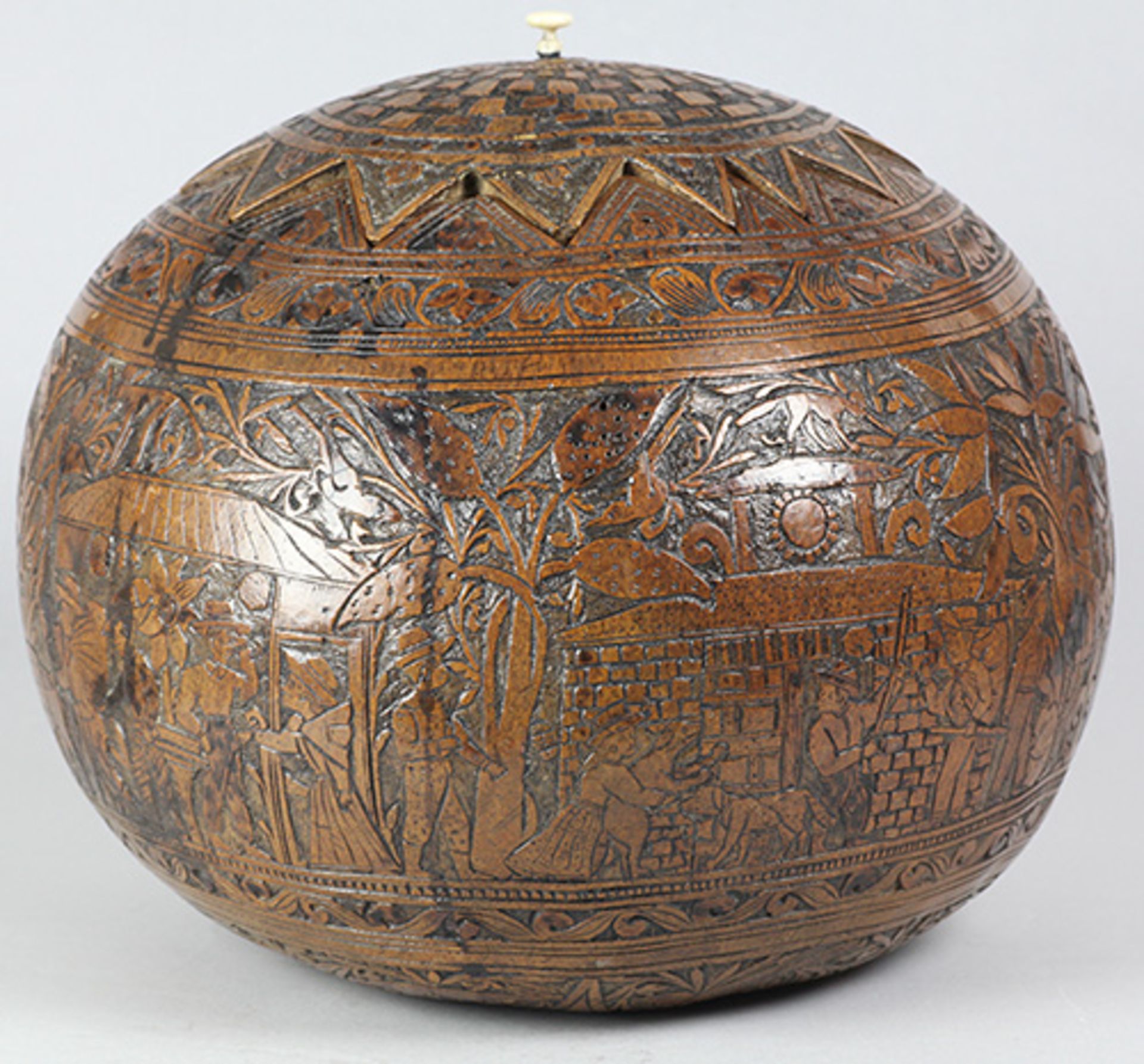 MUSEUM QUALITY HAND CARVED GOURD CONTAINER C.1800 - Image 3 of 11