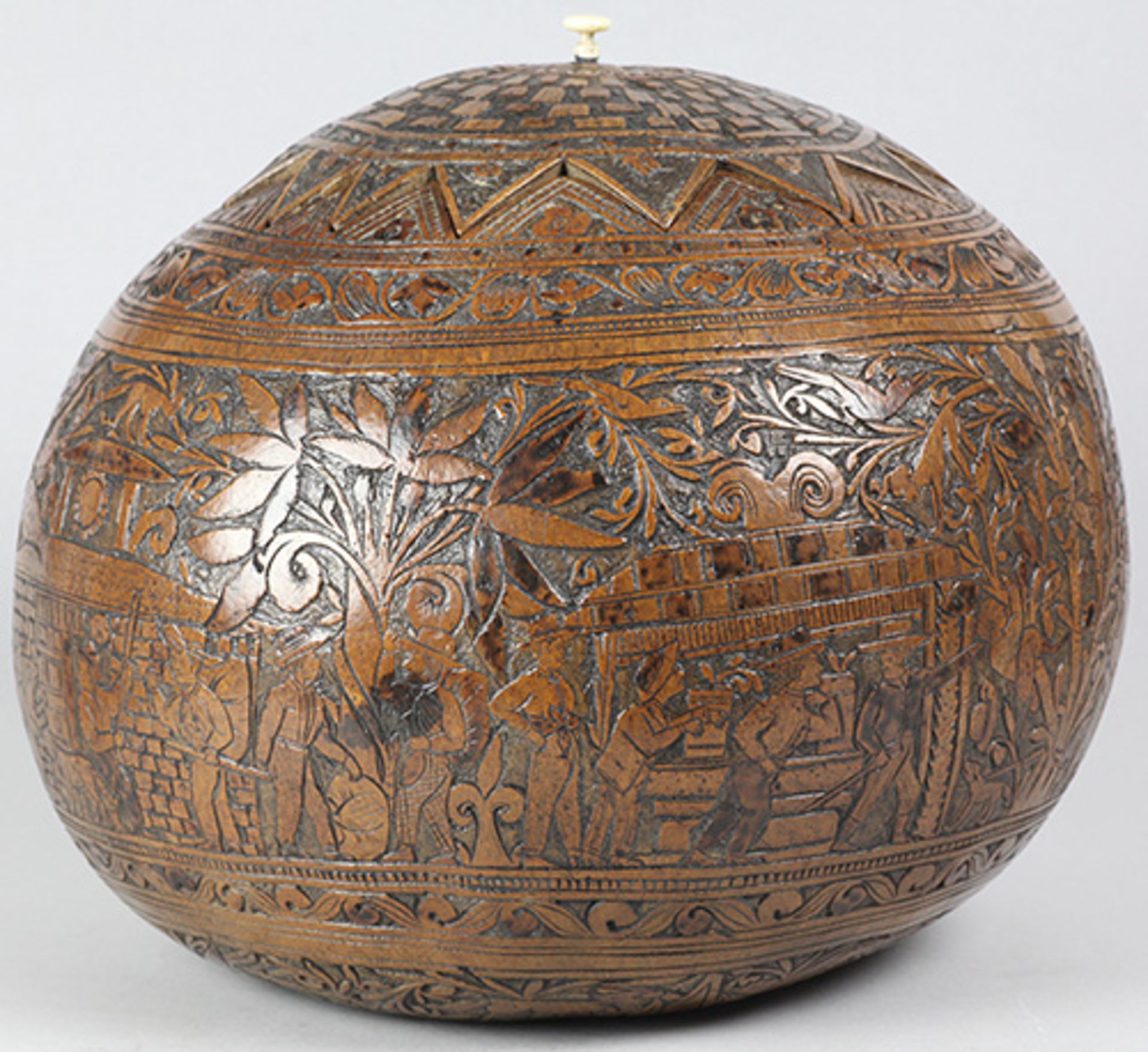 MUSEUM QUALITY HAND CARVED GOURD CONTAINER C.1800 - Image 6 of 11
