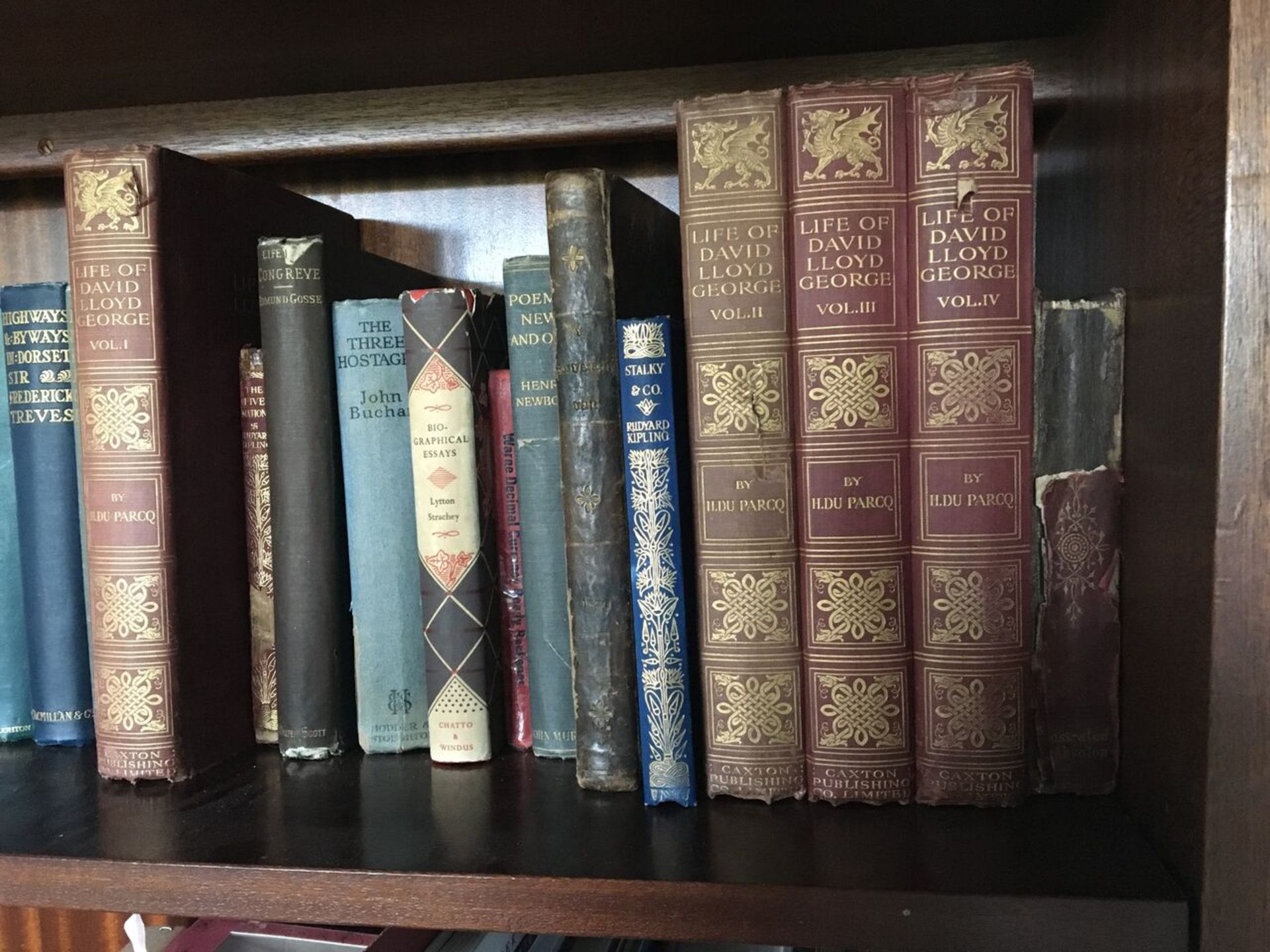 THREE SHELVES OF ANTIQUE BOOKS DUE TO SHOP CLOSURE, CIRCA 100 BOOKS WITH AN RRP IN EXCESS OF £2, - Image 7 of 9