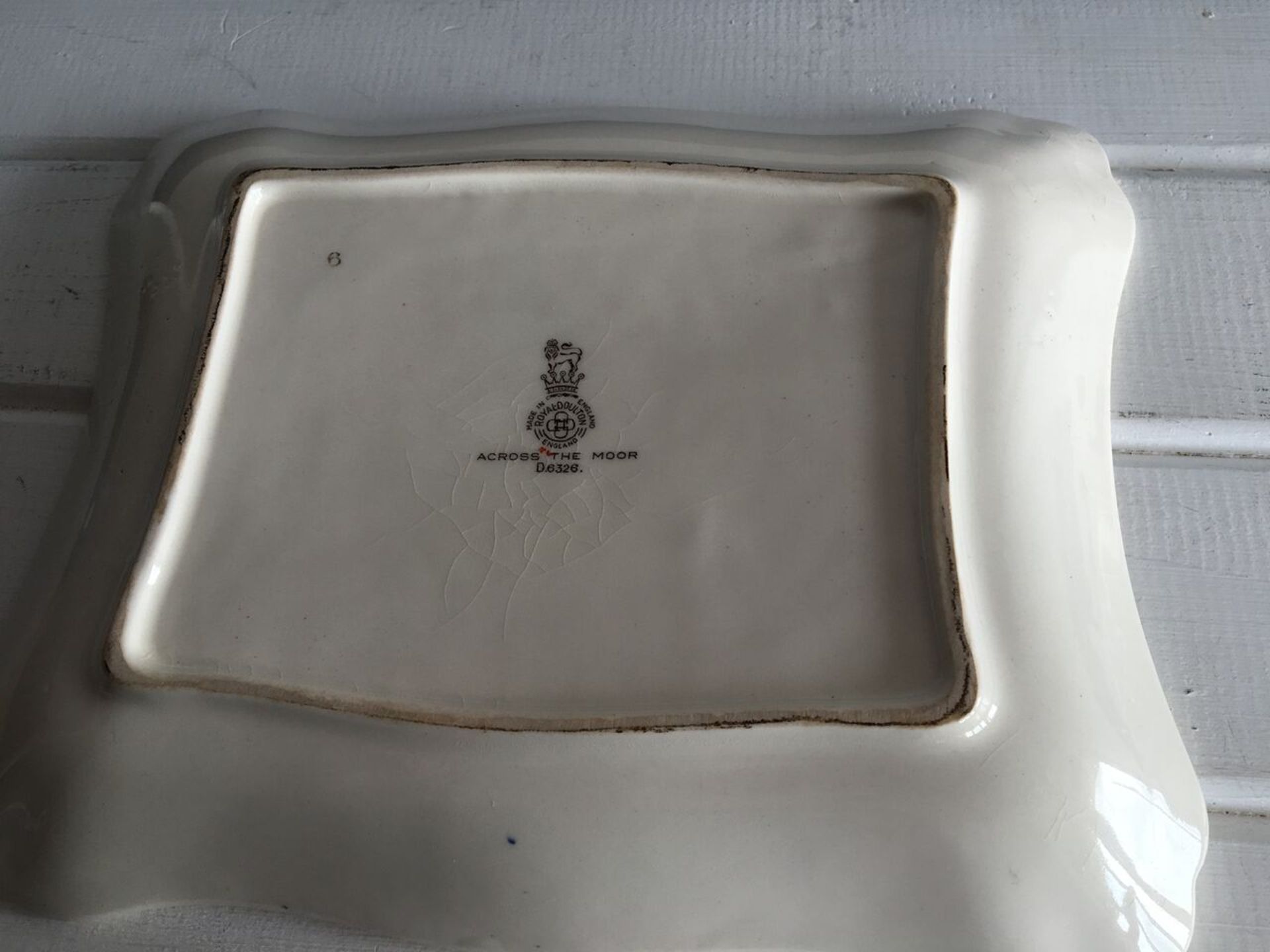 RARE ROYAL DOULTON SERIES WARE DISH "ACROSS THE MOOR" D6326, CHARLES SIMPSON. PRINTED MARKS TO BASE. - Image 3 of 3