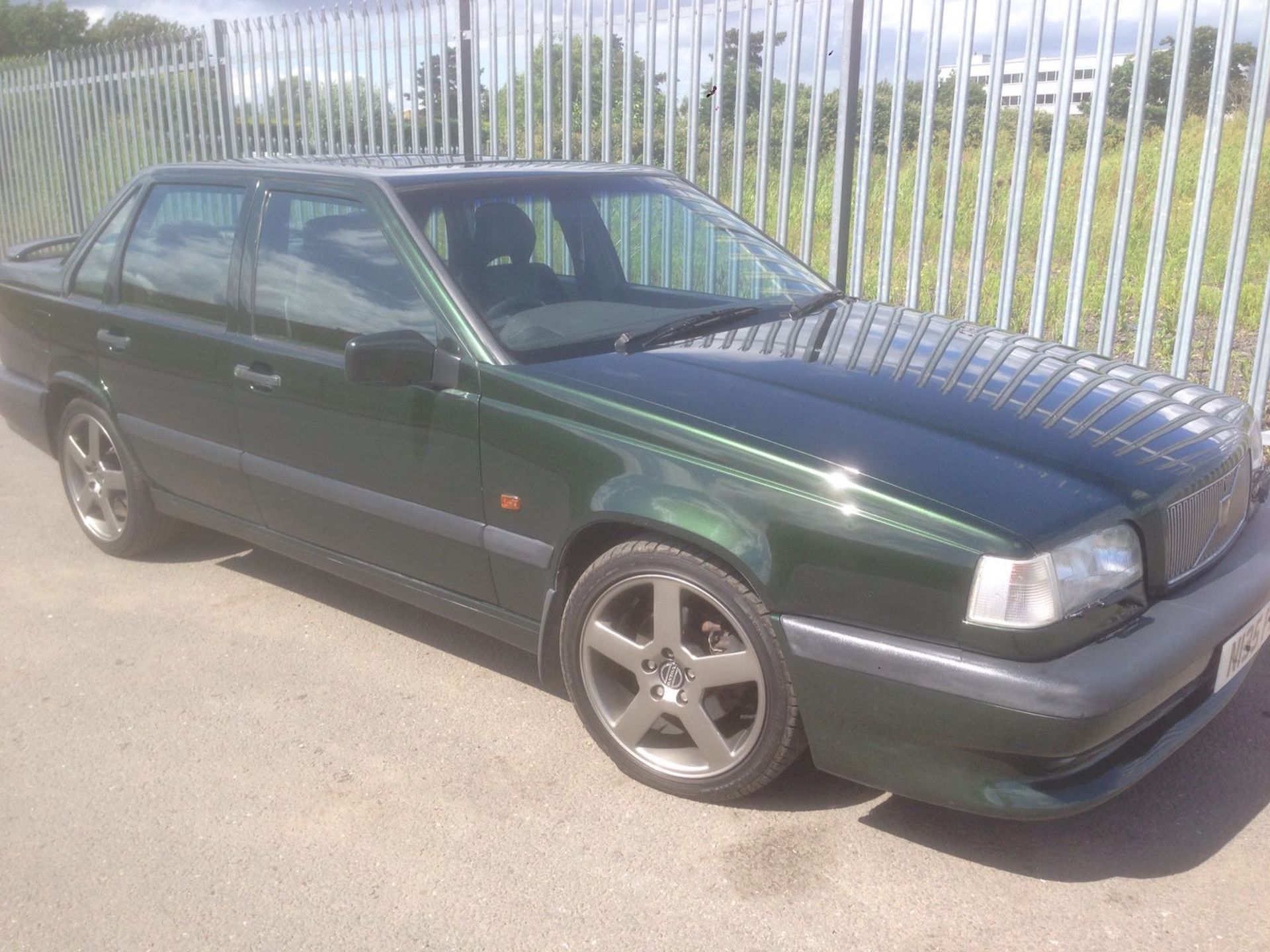 VOLVO T5-R saloon auto, 1995/N. olive green, 2 previous owners from new.