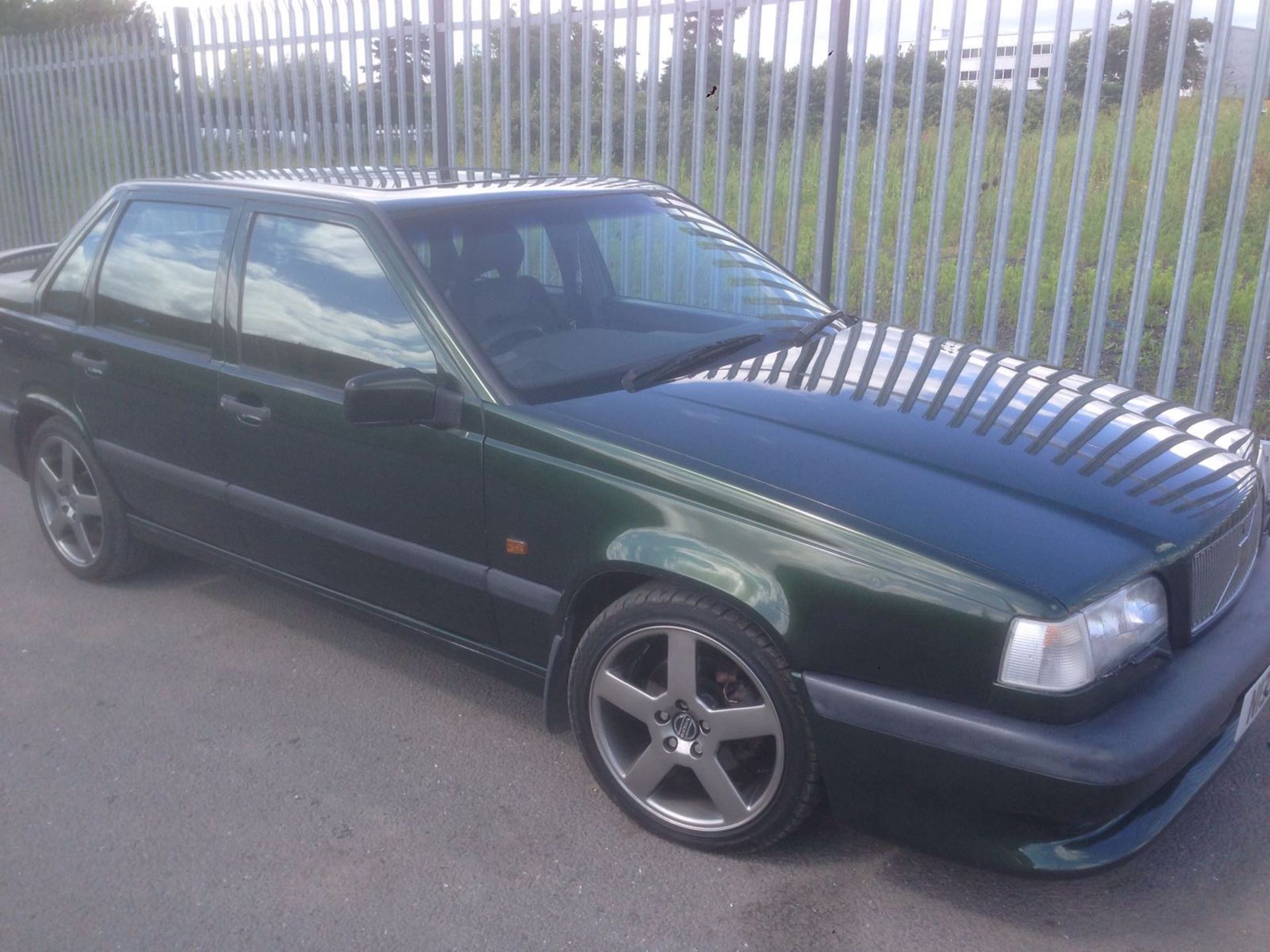 VOLVO T5-R saloon auto, 1995/N. olive green, 2 previous owners from new. - Image 8 of 20