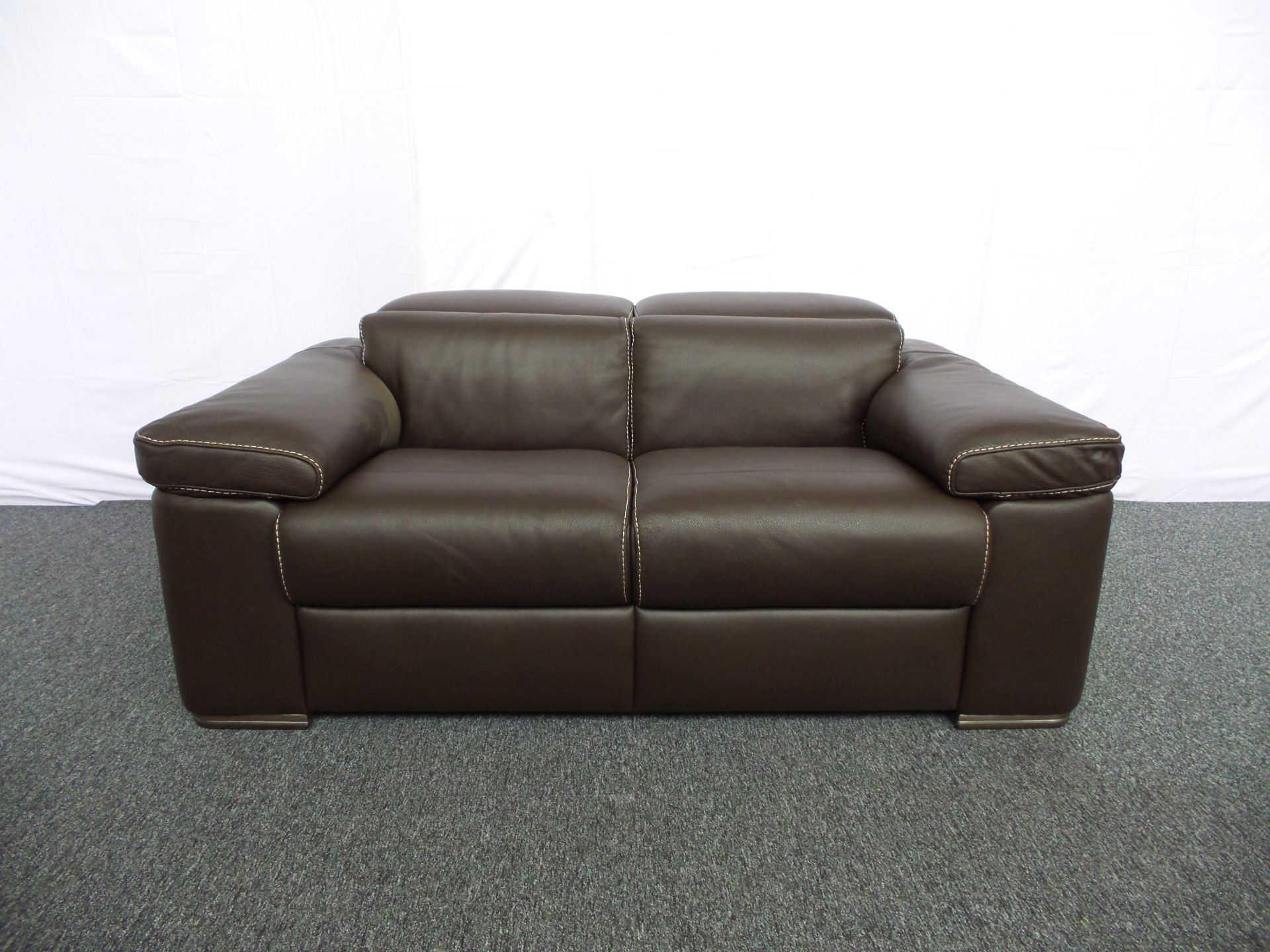 NATUZZI EDITIONS DESIGNER - 2 Seater Brown Leather Sofa Adjustable Headrests Sofa Dimensions: Height