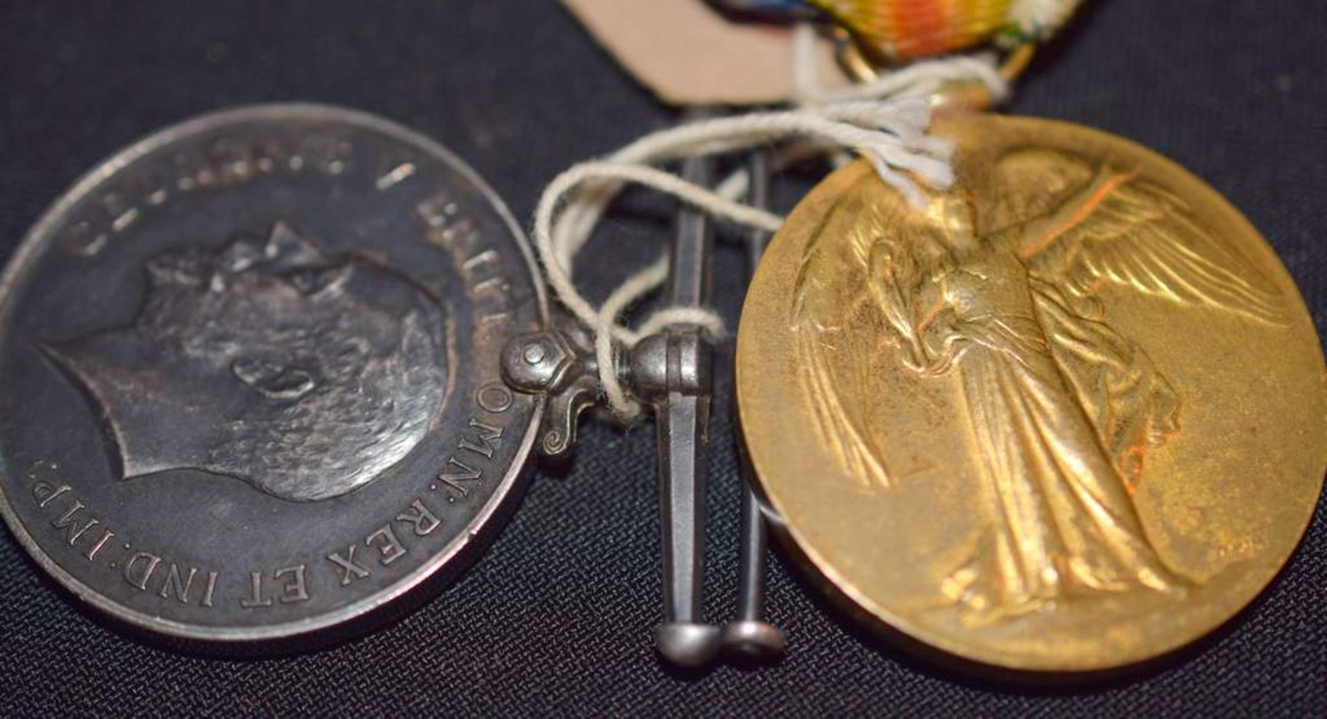 Pair Of WW1 Medals, One With Ribbon - Image 2 of 3