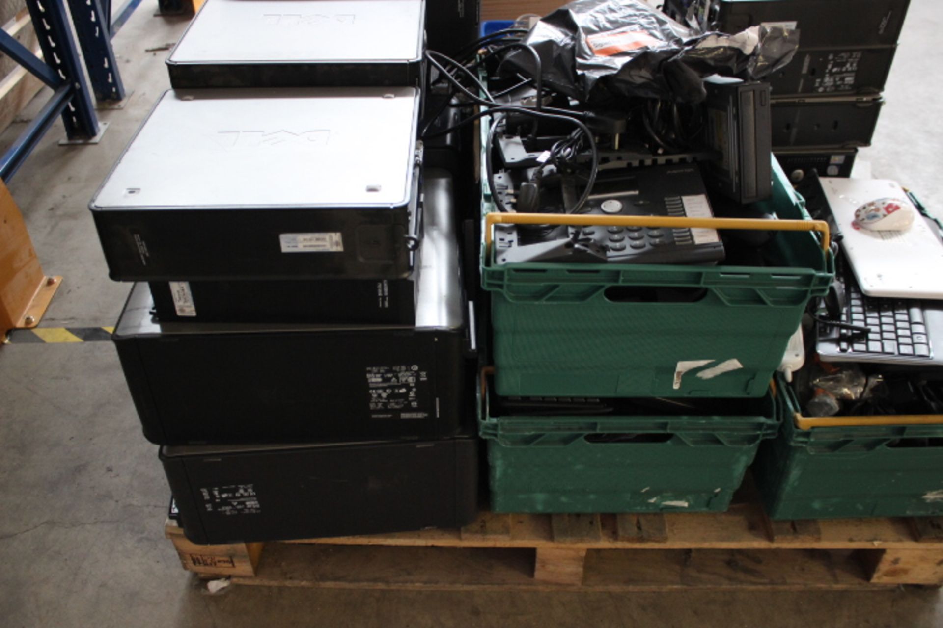 1 x Mix Pallet of IT Equipment including Towers, Telephones & Cables - Image 3 of 3