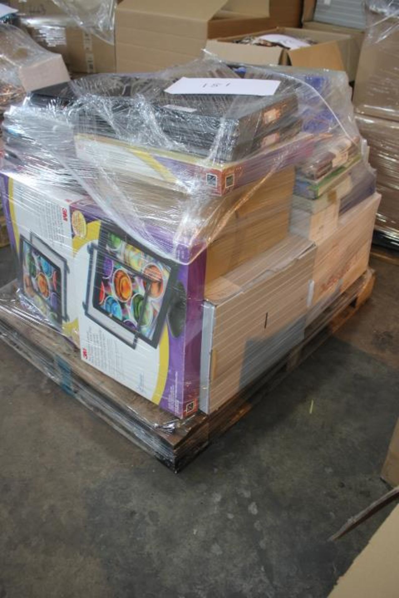 1 x Mix Pallet of Office Stationary Including Rexel Folders, Photo Albums - Image 2 of 2