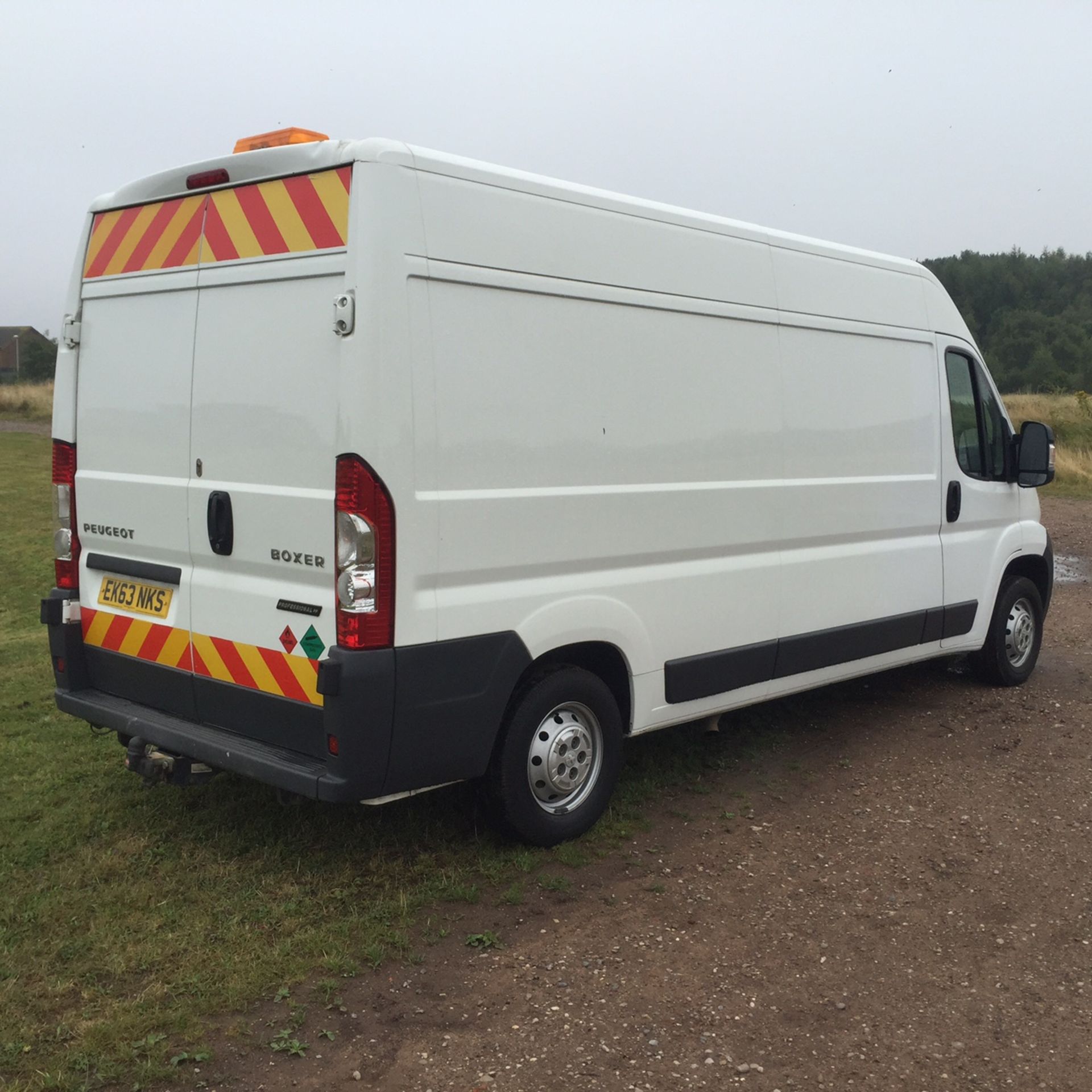 Peugeot Boxer 2.2L HDI 435 L4/H2 High Roof Van (2014) - Image 2 of 10