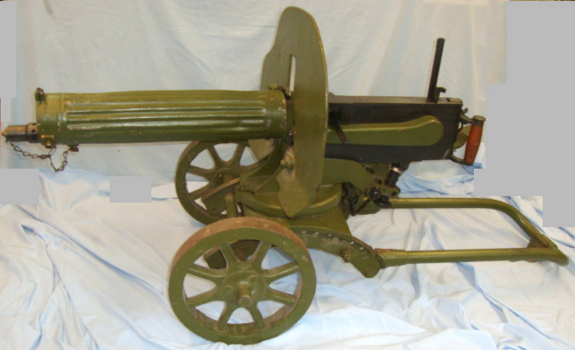 WW1/ WW2 Era M1910 7.62x54 Calibre Maxim Gun With Flip Up Long Range Sight Wheeled Carriage - Image 3 of 3