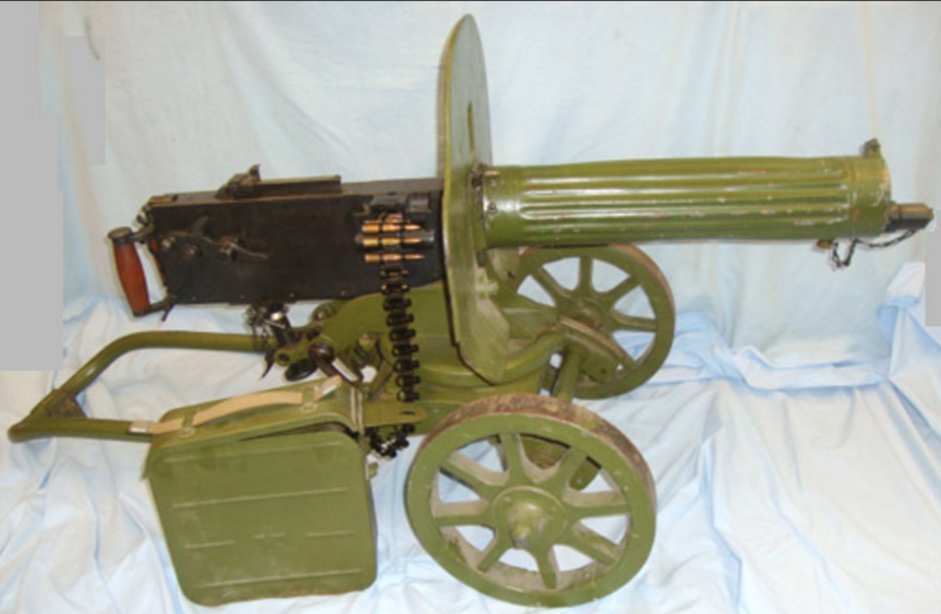 WW1/ WW2 Era M1910 7.62x54 Calibre Maxim Gun With Flip Up Long Range Sight Wheeled Carriage