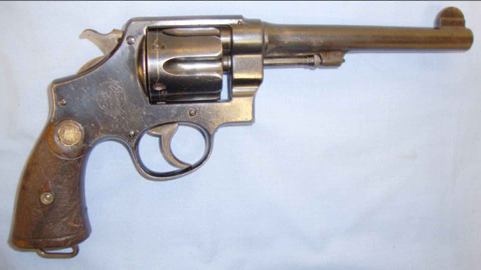 WW1 British Issue, U.S.A Made Smith & Wesson Officer's .455 Calibre Service Revolver