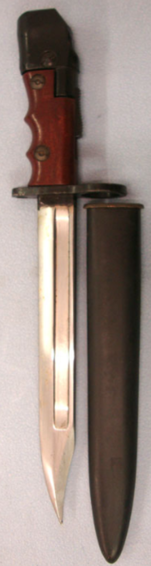 British No 7 MK 1/L Swivelling Pommel Bayonet With Red Composite Grips For No 4 Rifles and Scabbard