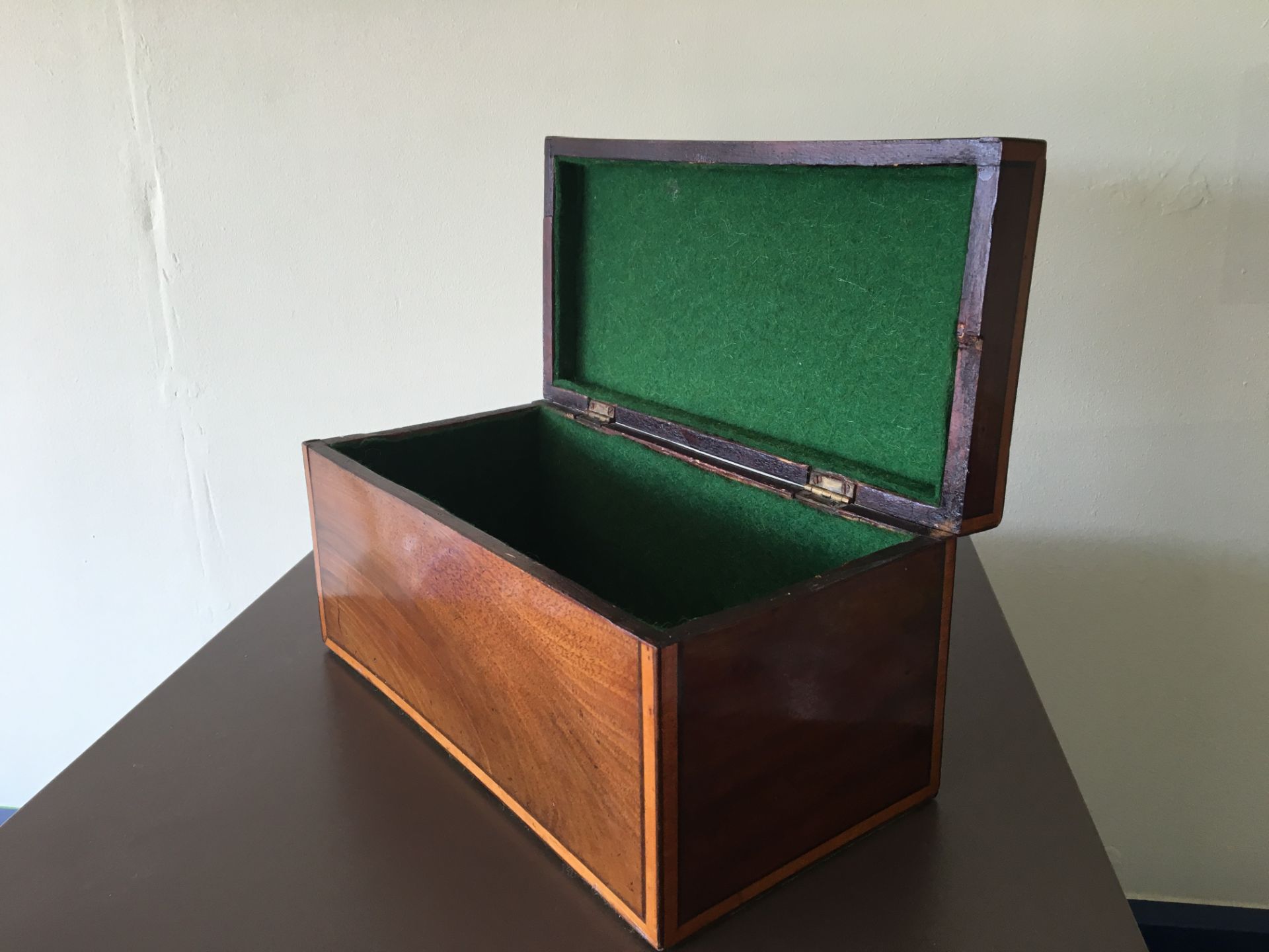 LARGE ANTIQUE WOODEN BOX WITH HINGED LID AND GREEN CLOTH LINING. MEASURES APPROX 12 X 6 X 6". FREE - Image 2 of 3