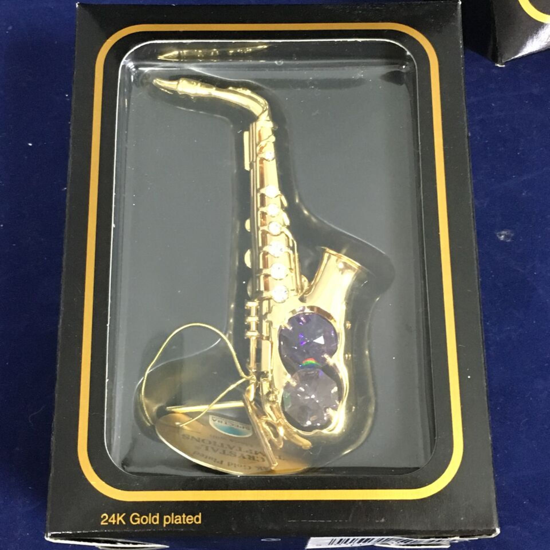 BRAND NEW (WHOLESALE CLEARANCE) 5 BOXED 24K GOLD PLATED WITH SWAROVSKI CRYSTAL SAXAPHONE. FREE UK - Image 2 of 2