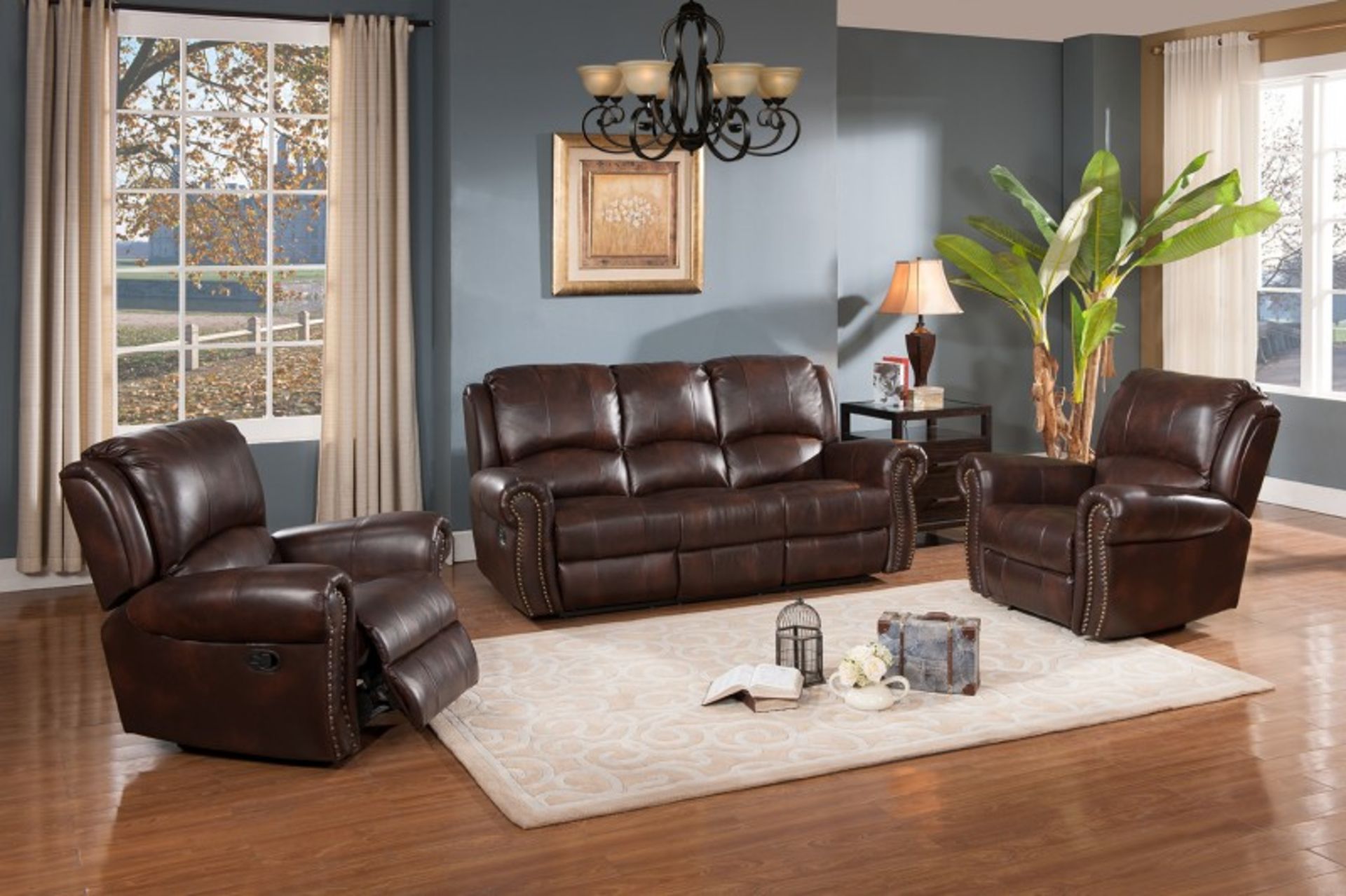 Brand new direct from the manufacturers sanfrancisco deluxe 3 seater and 2 arm chairs in shiny bro