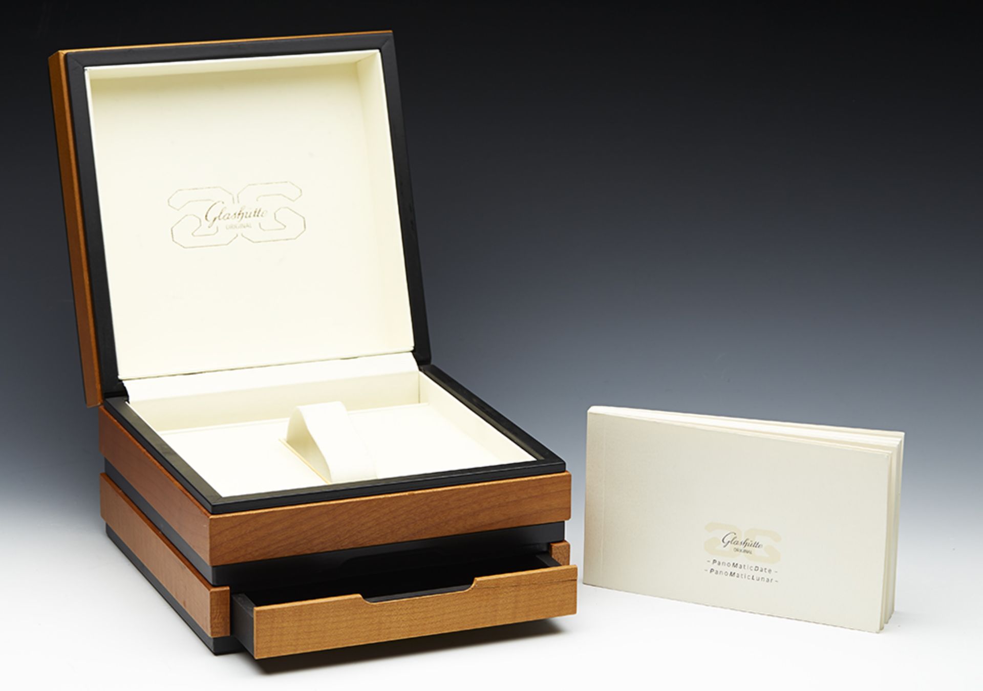 Glashutte, Panomatic Date Platinum Limited Edition 9001030304 - Image 9 of 11