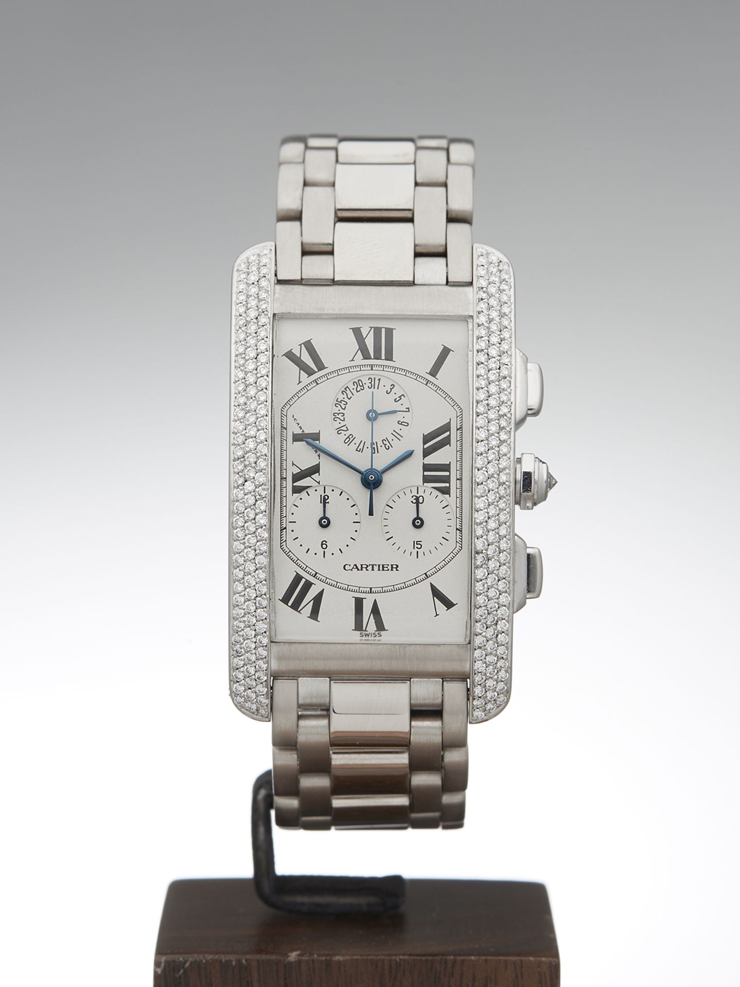 Cartier, Tank Americaine with after set Pave Diamonds 26mm 18k White Gold W2603356 or 2312 - Image 3 of 10