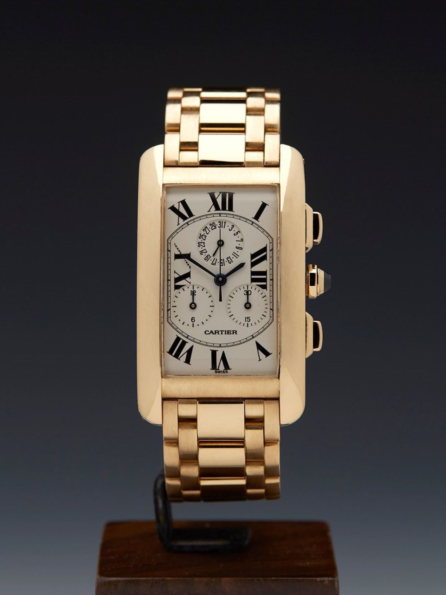 Cartier, Tank Americaine Chronograph 18k Yellow Gold W2601156 - Image 3 of 10