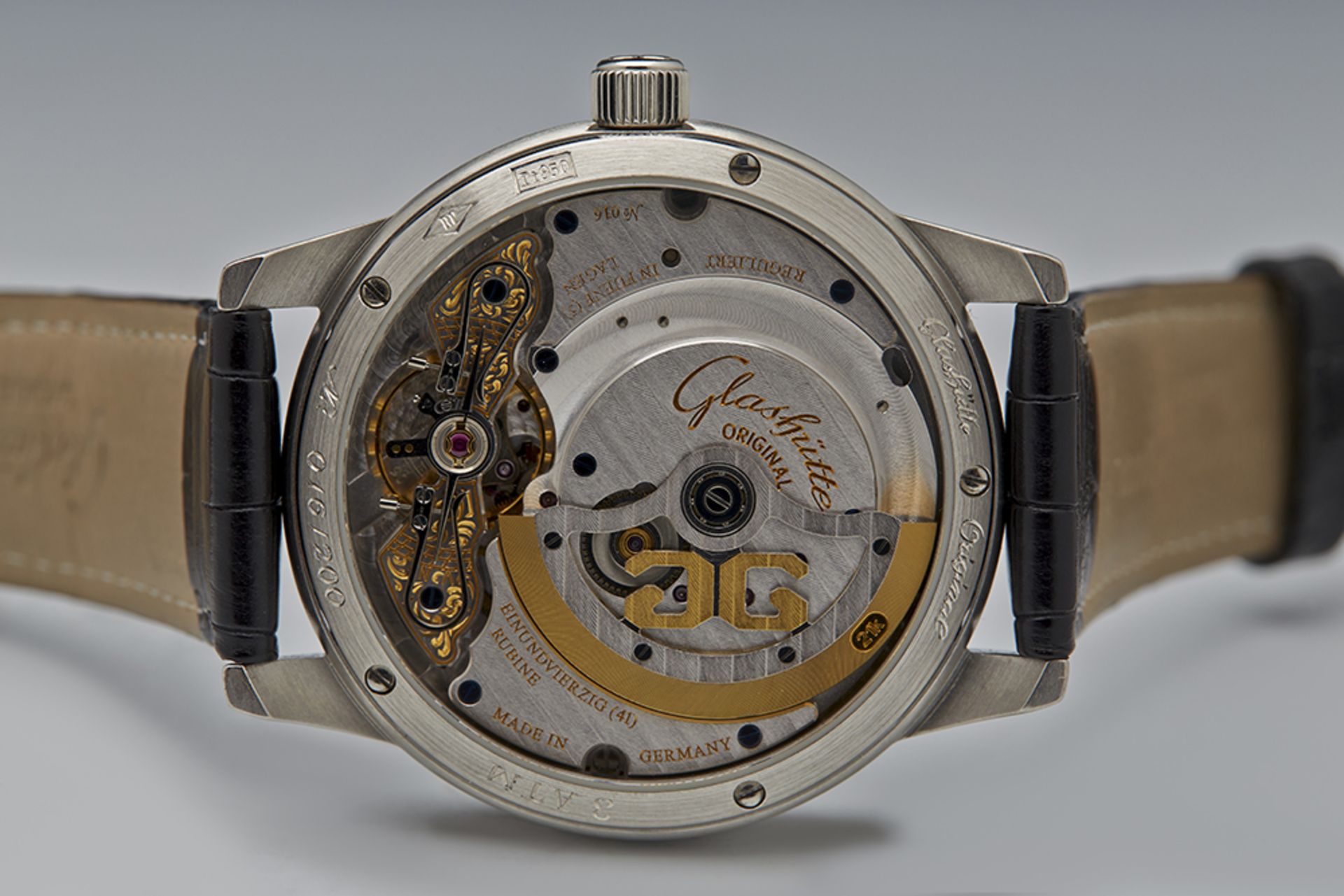Glashutte, Panomatic Date Platinum Limited Edition 9001030304 - Image 8 of 11