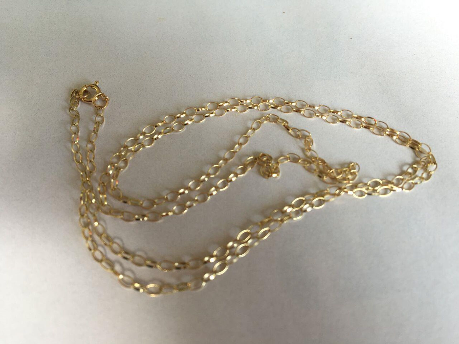 A HALLMARKED 9CT GOLD BELCHER CHAIN NECKLACE. 18" FREE UK DELIVERY. NO VAT.