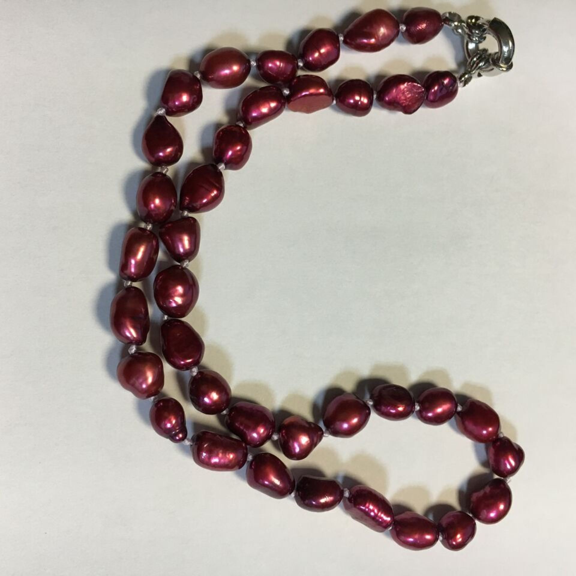 RED BAROQUE NATURAL FRESHWATER PEARL NECKLACE. MEASURES 17". FREE UK DELIVERY. NO VAT.