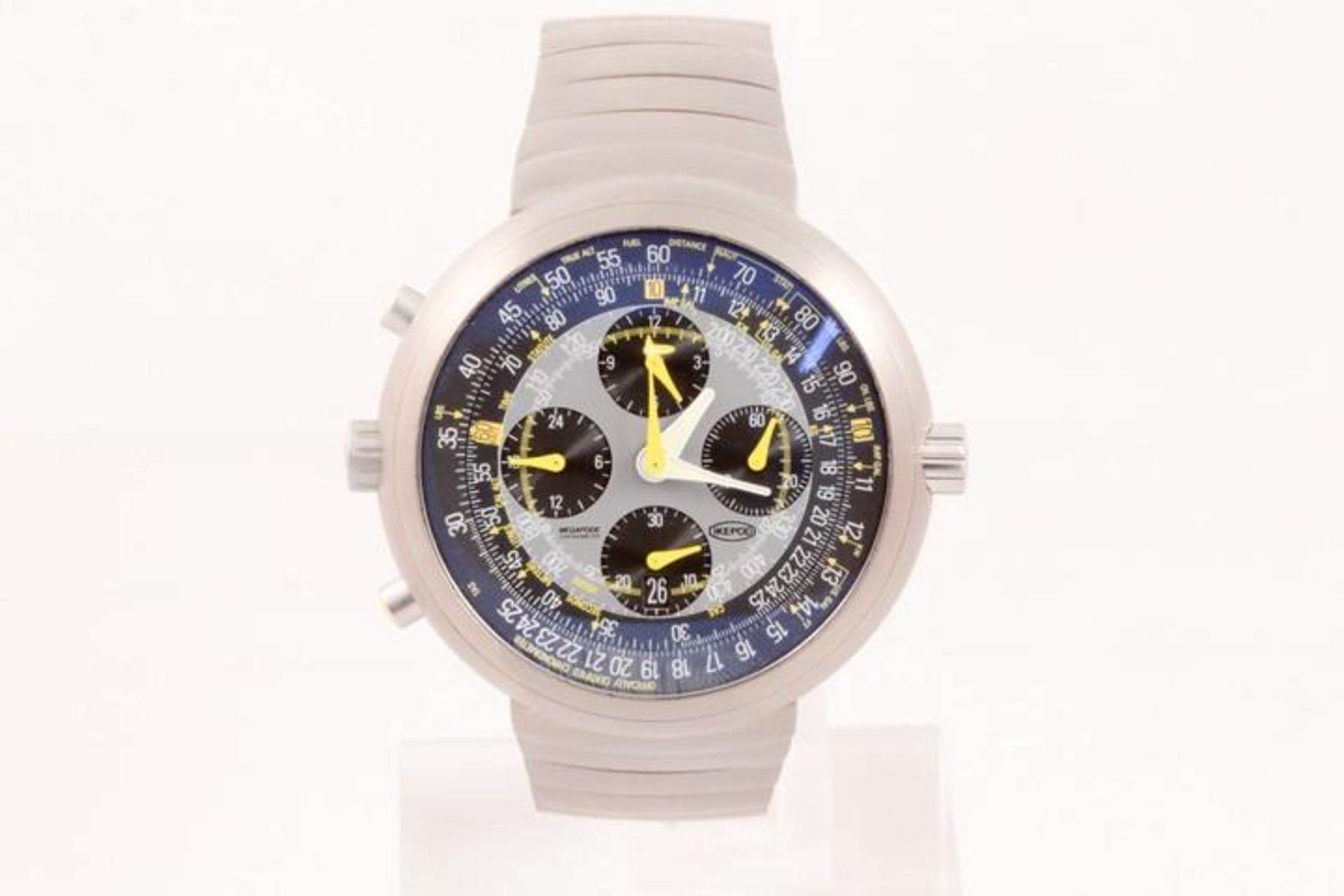 Ikepod Megapode Flyback Gents Titanium Watch - Image 2 of 4