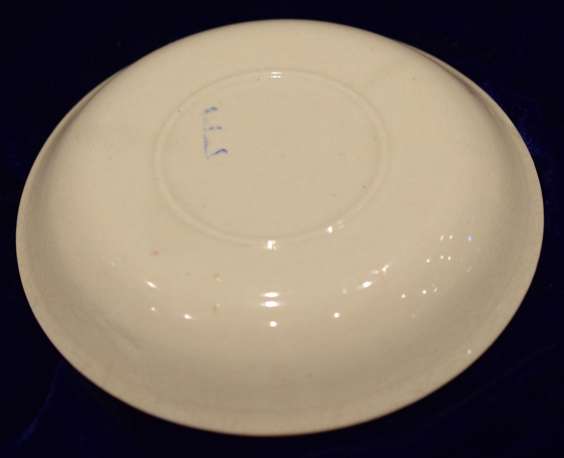 Llanelli Pottery Saucer In Persian Rose c 1900s NO RESERVE - Image 3 of 3
