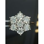 Pre-owned: 1 carat diamond ring set with seven diamonds