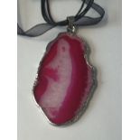 Fashion Necklace with Pink Stone