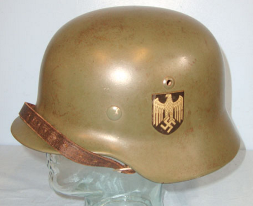 ORIGINAL WW2 ERA, NAZI GERMAN M35 COMBAT HELMET. IN SUPERB CONDITION.