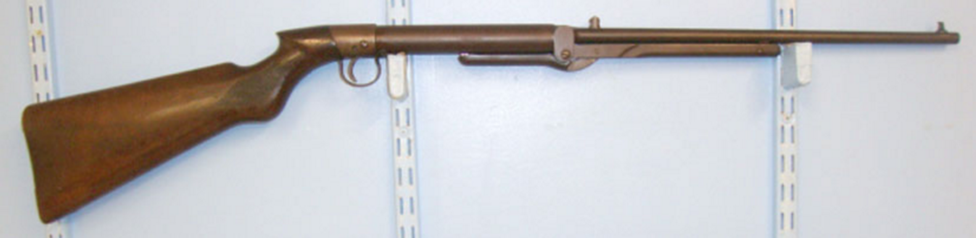 1923 to 1924 B.S.A. Standard No. 1 Model .177 Calibre Under Lever Air Rifle - Image 3 of 3