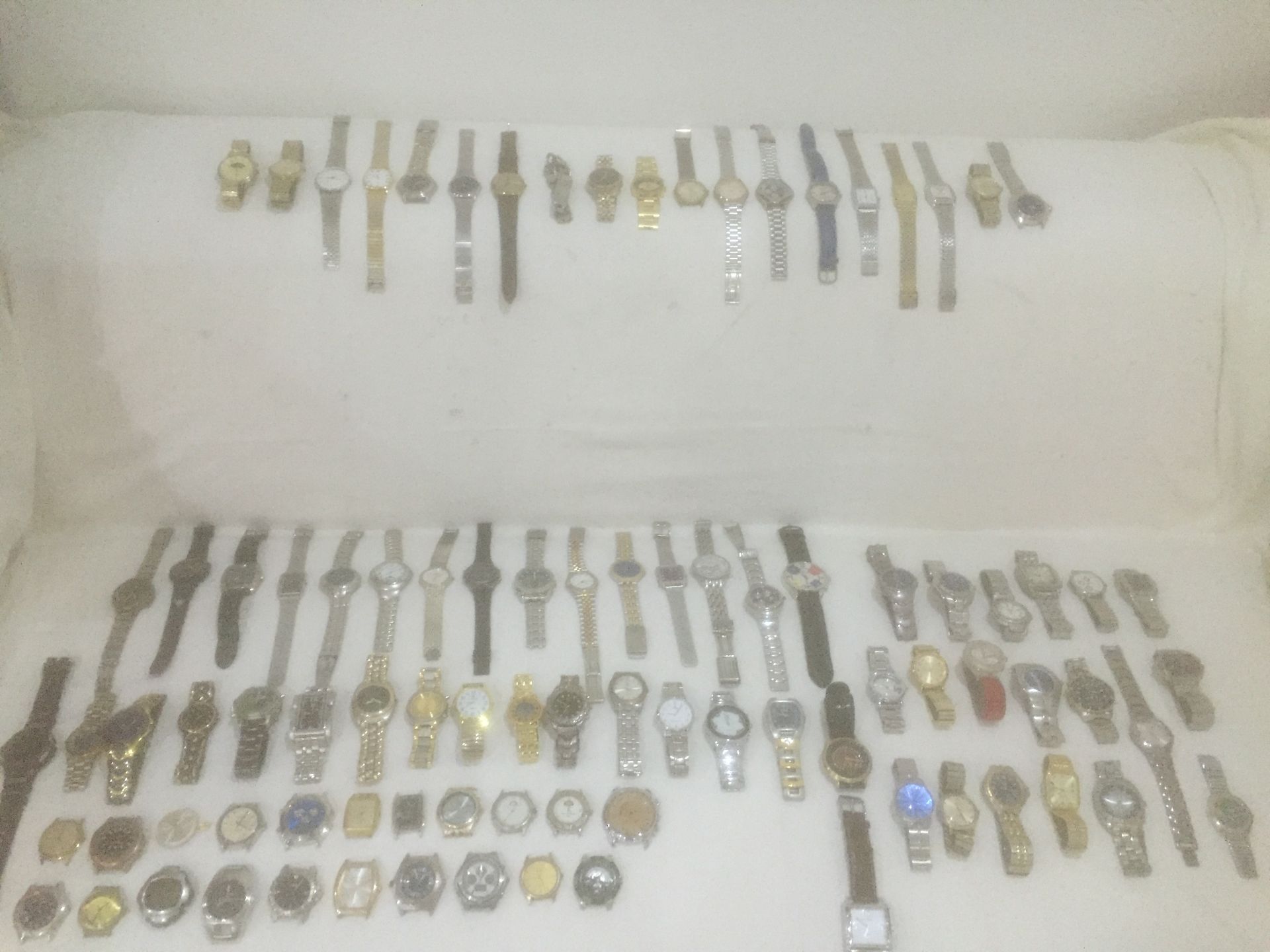 JOB LOT OF VARIOUS WATCHES - SOME VINTAGE