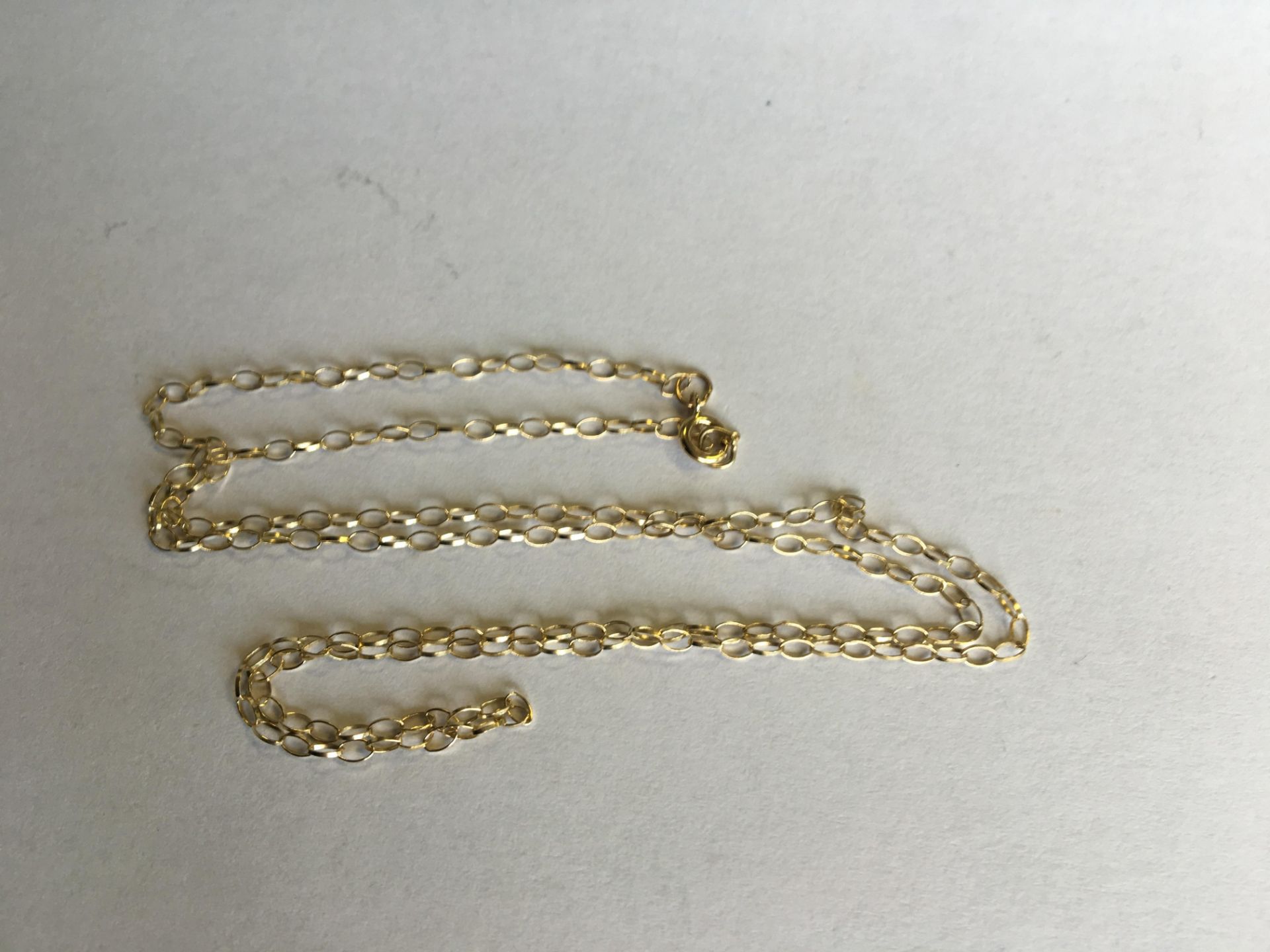 A HALLMARKED 9CT GOLD BELCHER CHAIN NECKLACE. 16"" FREE UK DELIVERY.