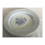 AN ANTIQUE WELSH POTTERY 21cm BLUE & WHITE TRANSFER WARE PLATE WITH F PRIMAVESI & SONS CARDIFF